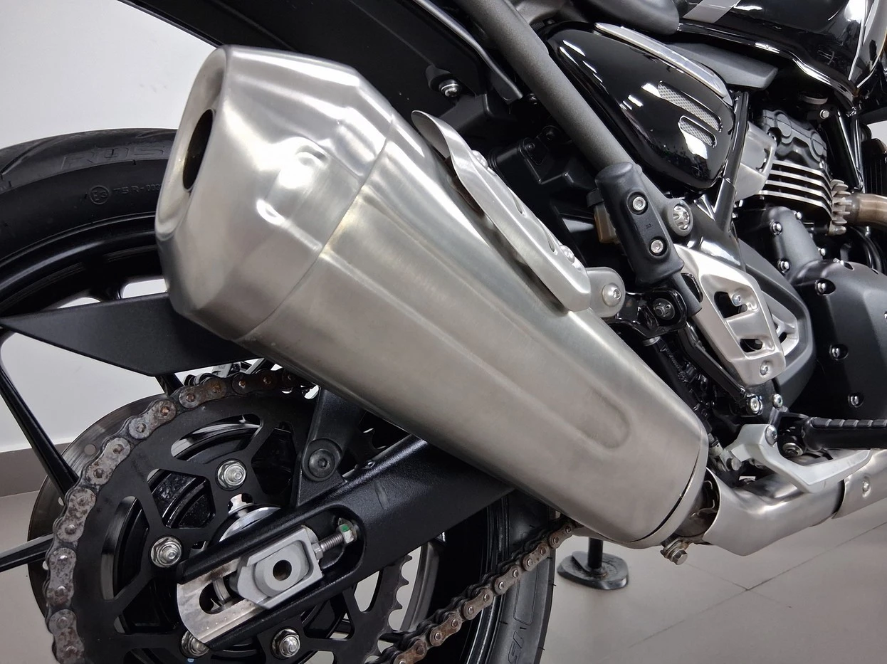 TRIUMPH SPEED 400