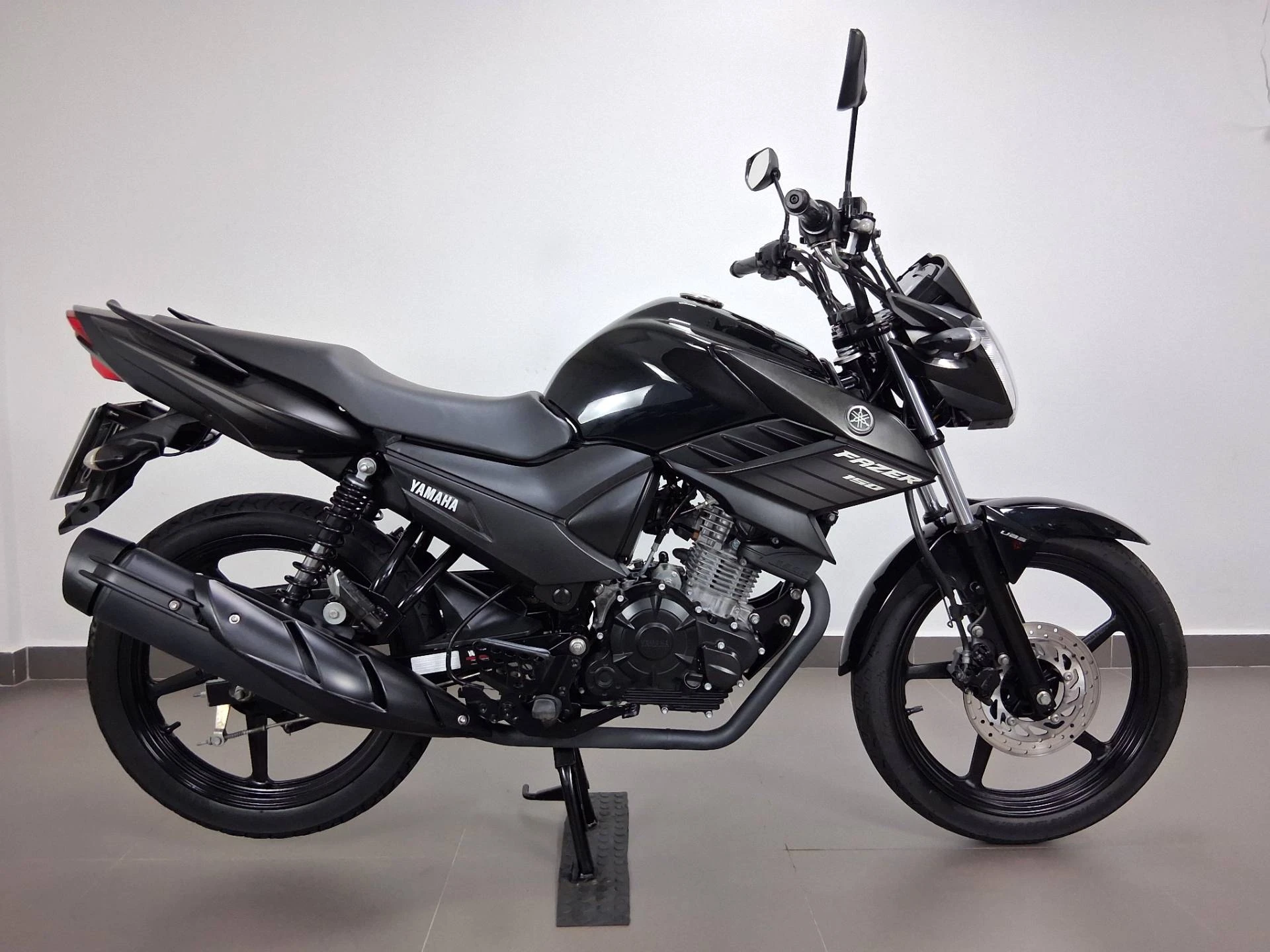 YAMAHA YS 150 FAZER SED