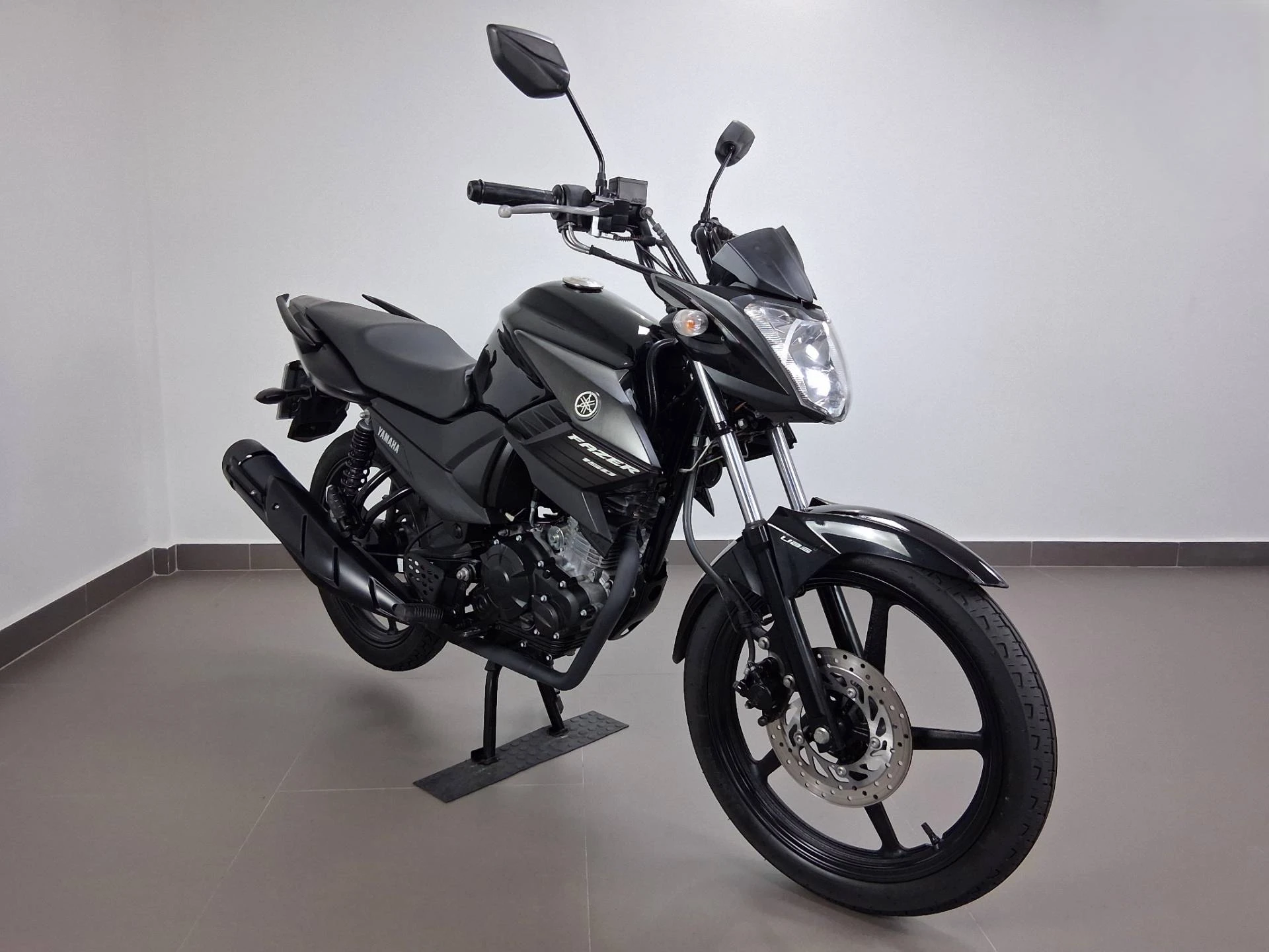 YAMAHA YS 150 FAZER SED