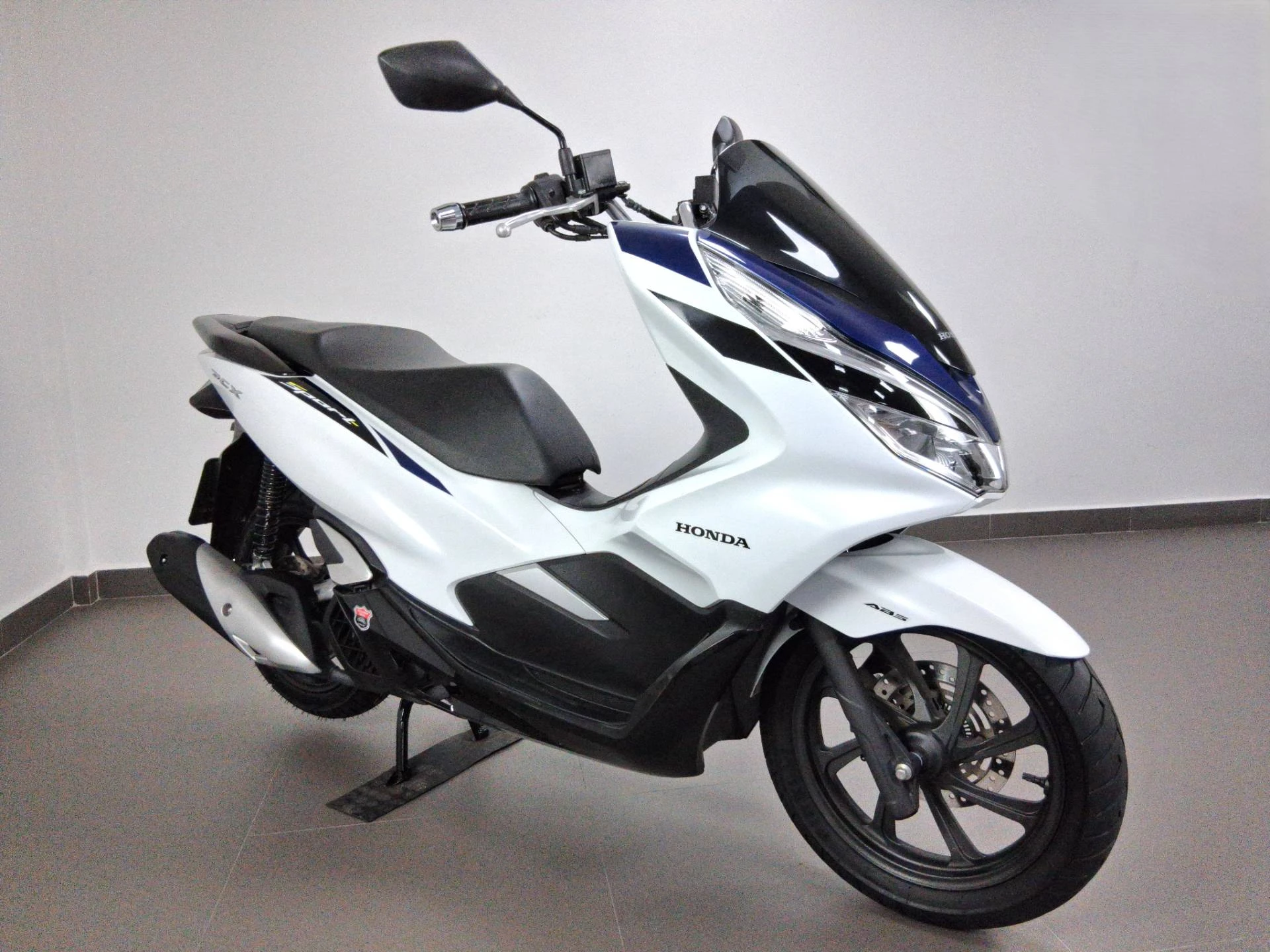 HONDA PCX 160 DLX