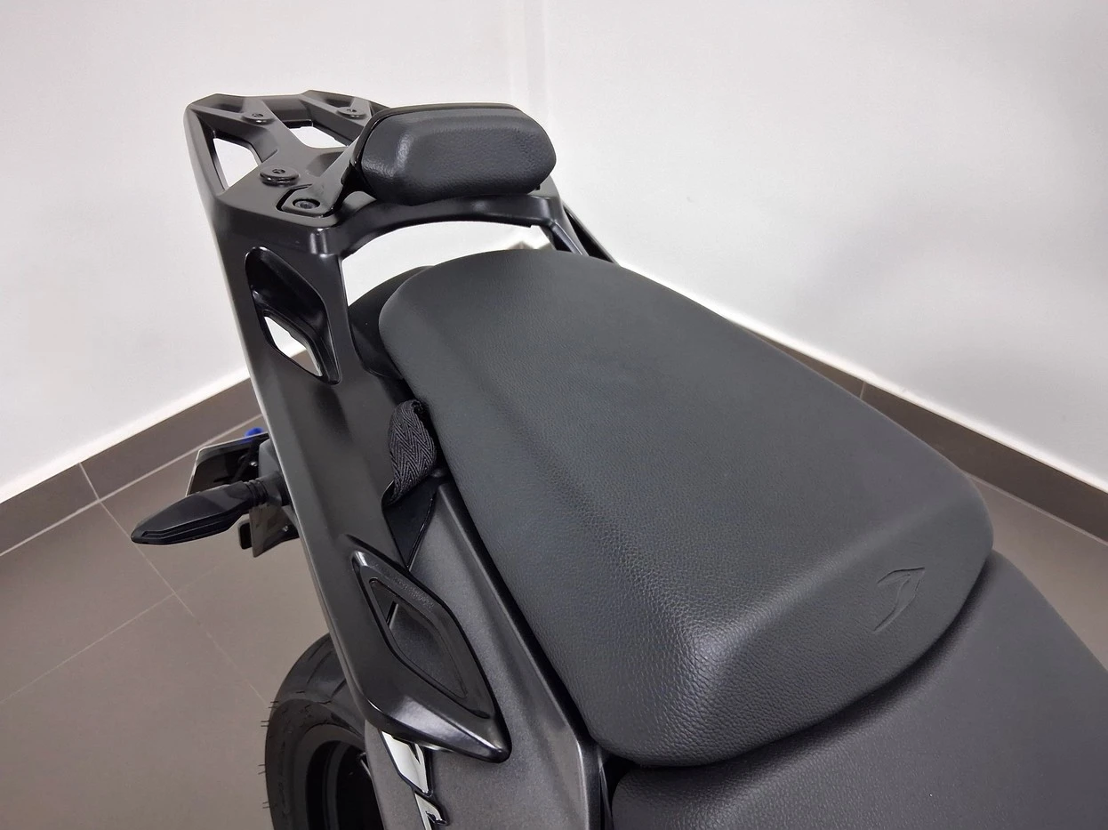 BAJAJ DOMINAR 400
