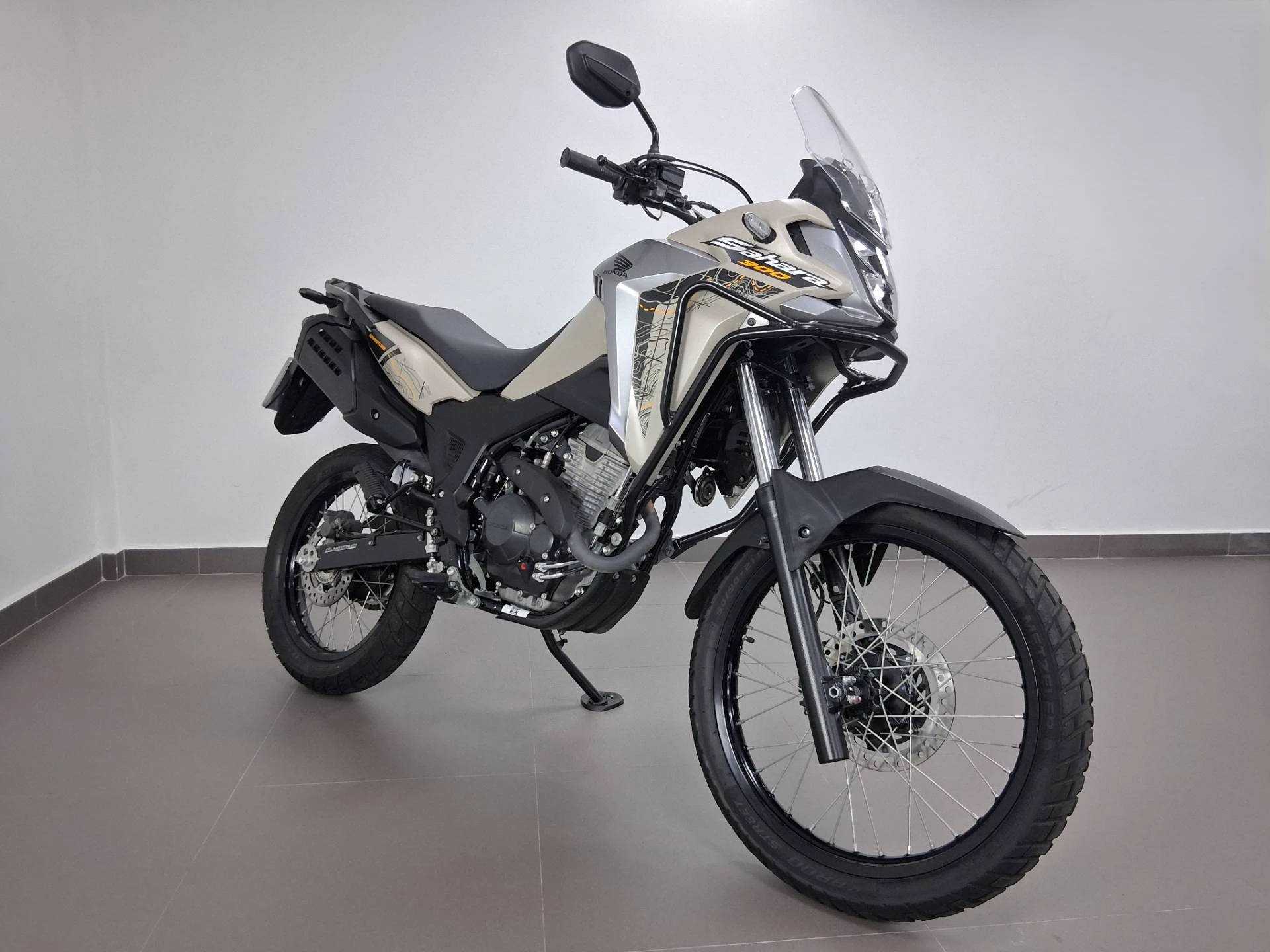 HONDA XRE 300 SAHARA ADVENTURE