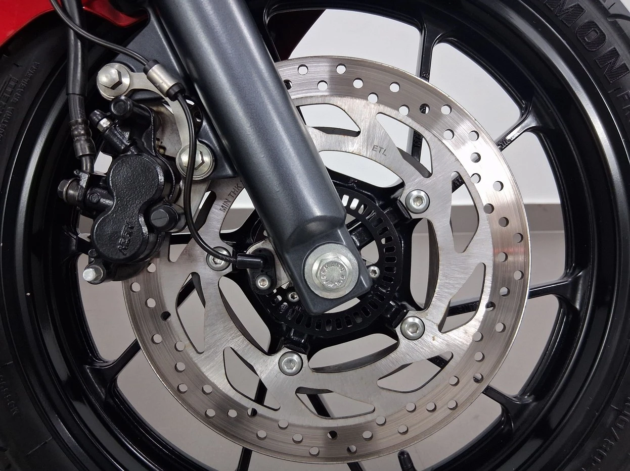YAMAHA FZ25 FAZER ABS