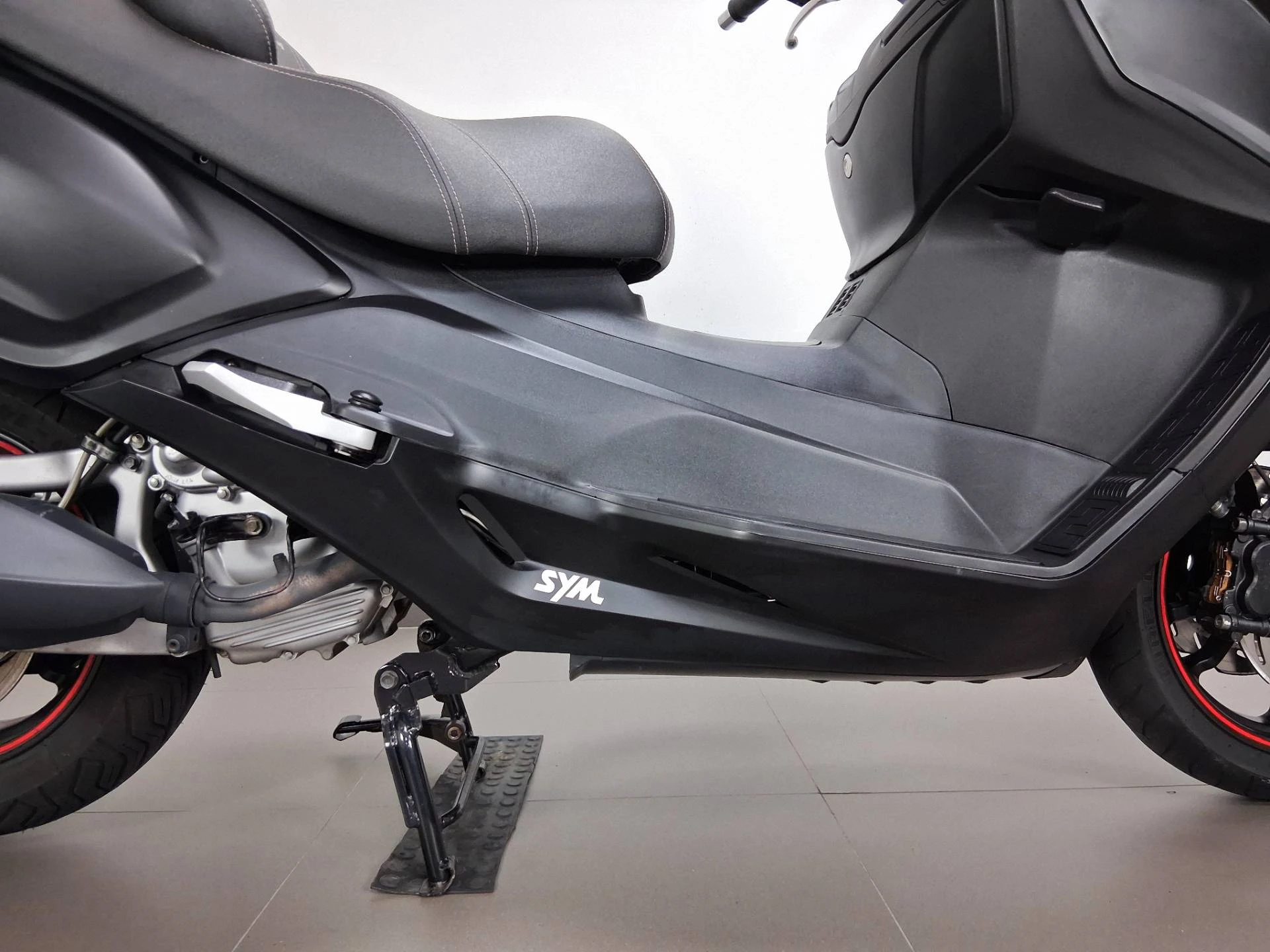 DAFRA MAXSYM 400i