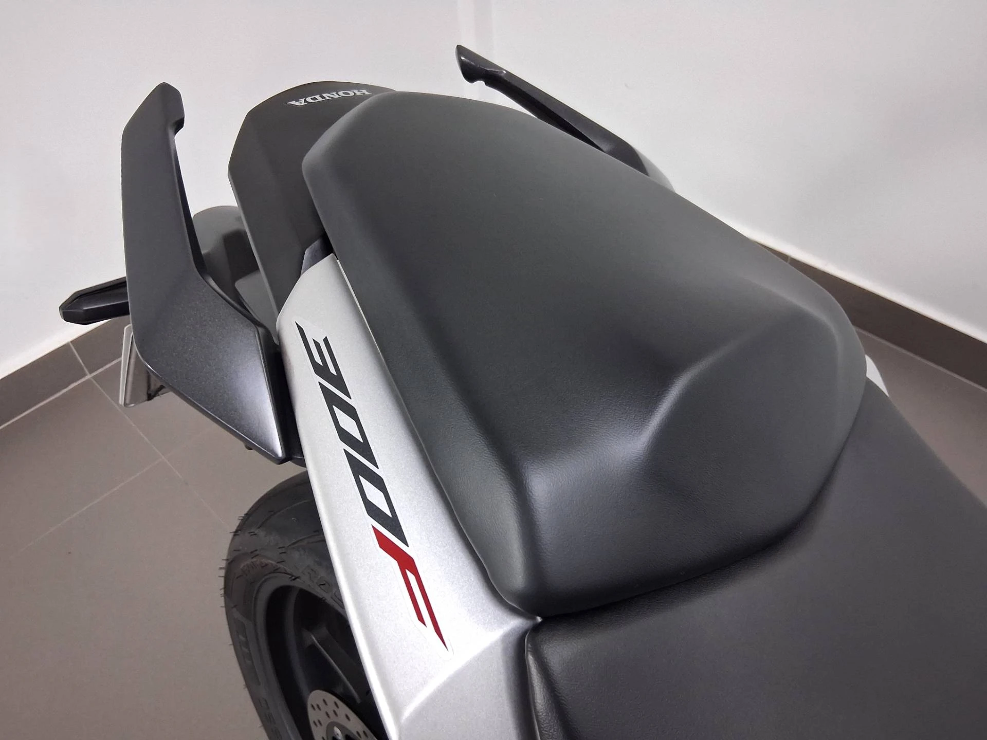 HONDA CB 300F TWISTER ABS