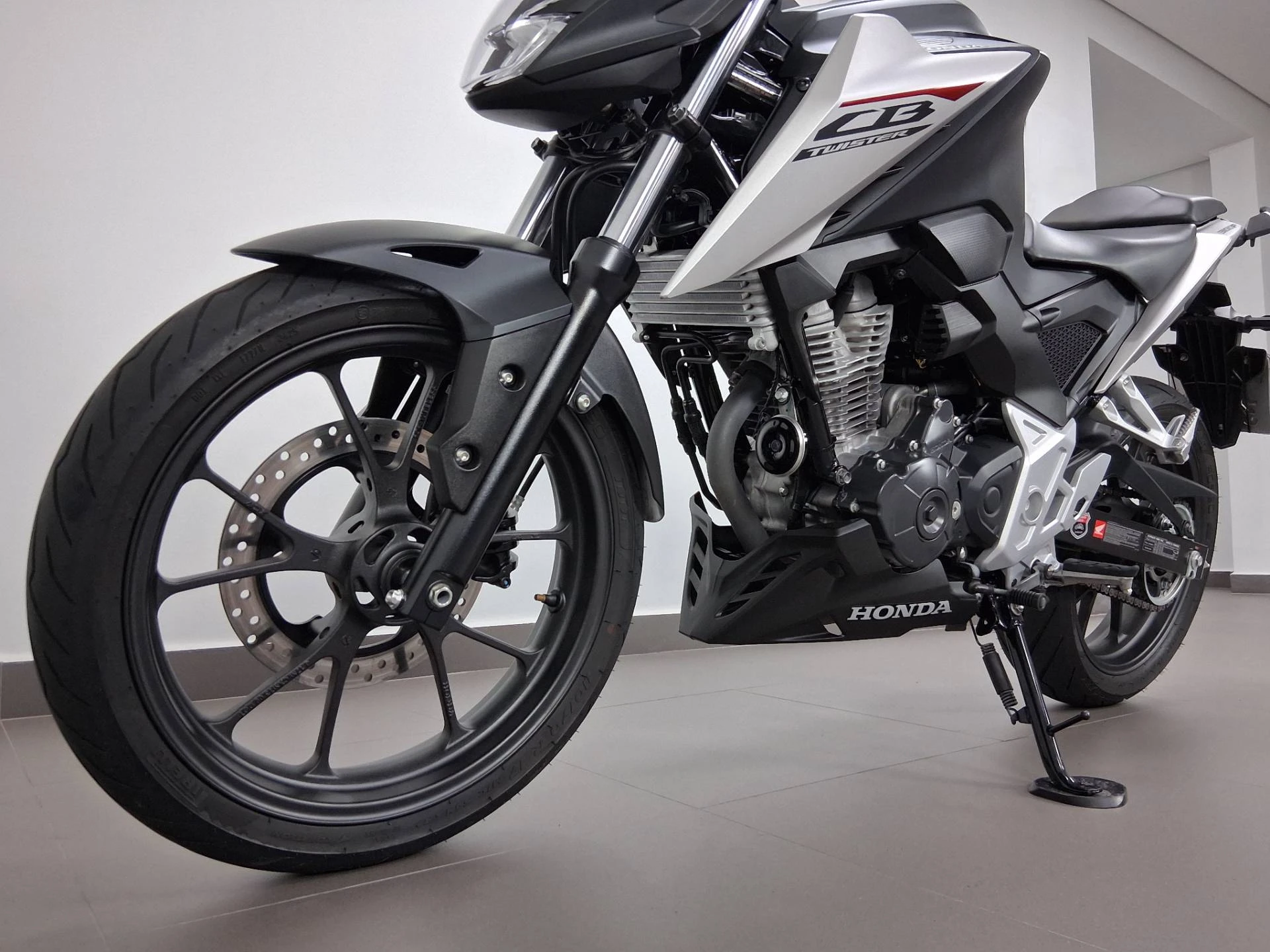 HONDA CB 300F TWISTER ABS