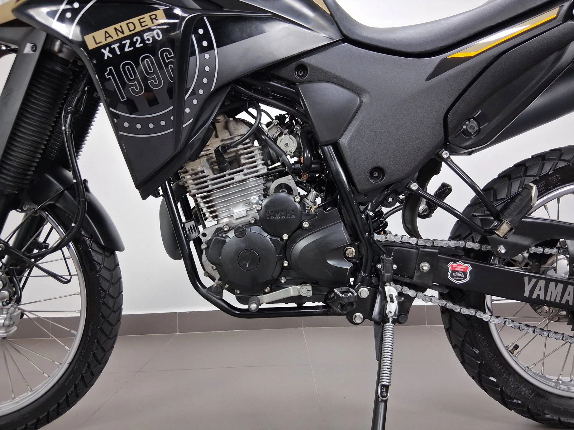 YAMAHA XTZ 250 LANDER