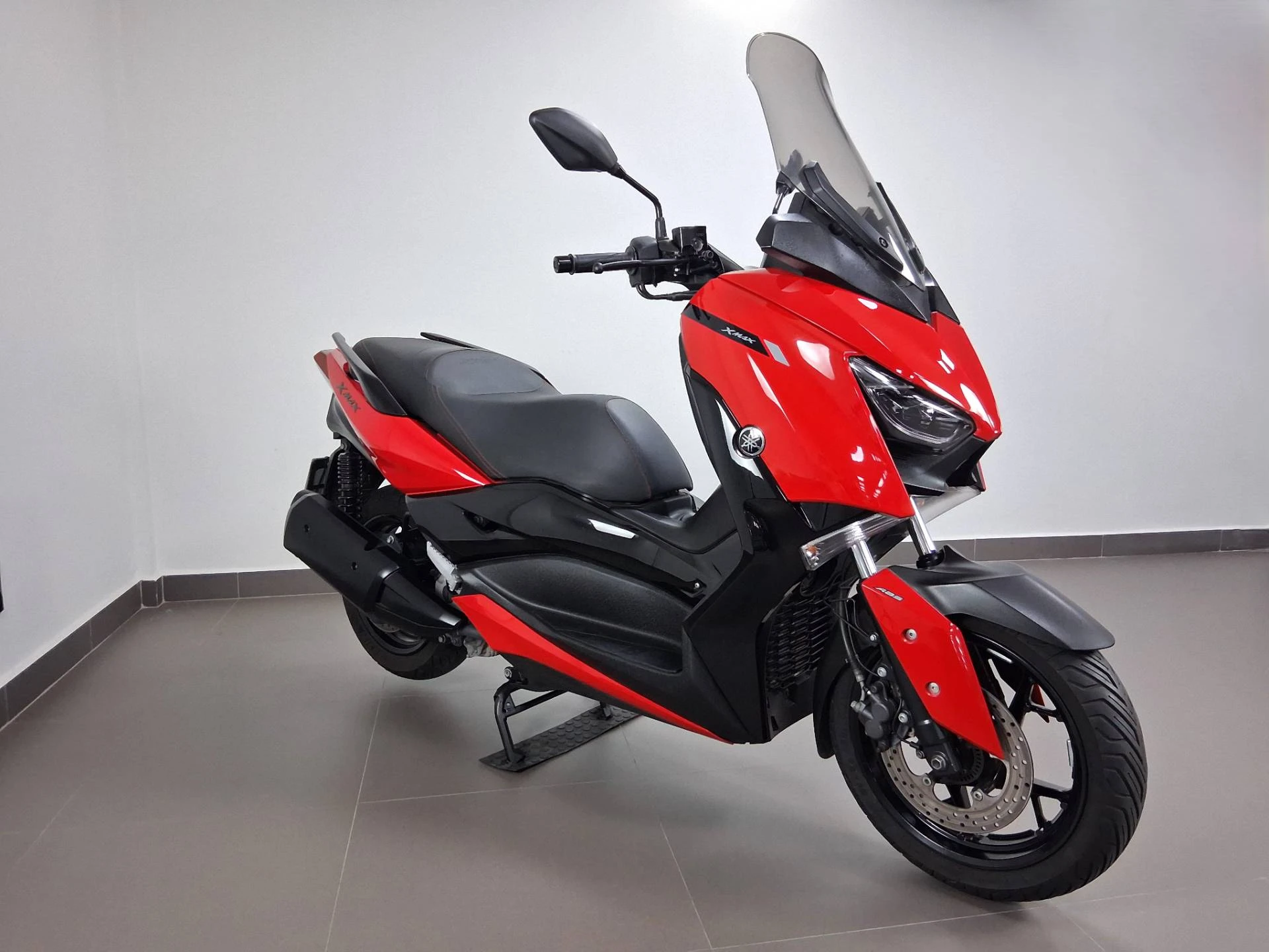 YAMAHA XMAX ABS