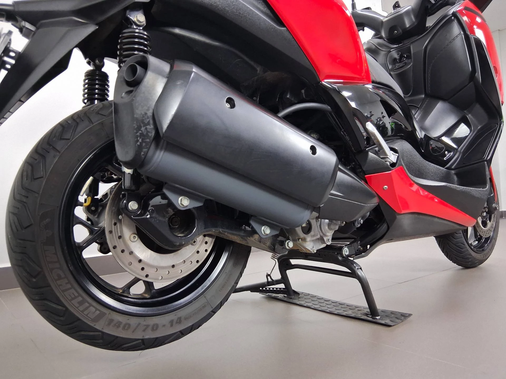 YAMAHA XMAX ABS