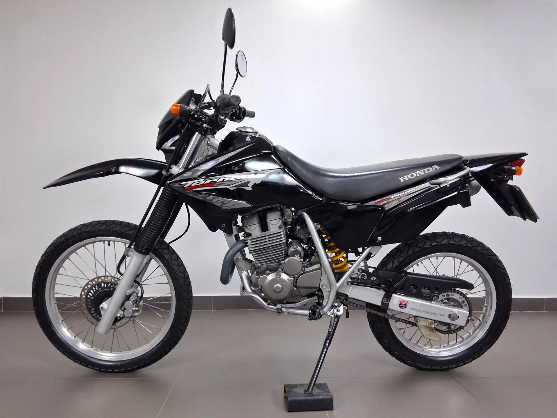 HONDA XR 250 TORNADO