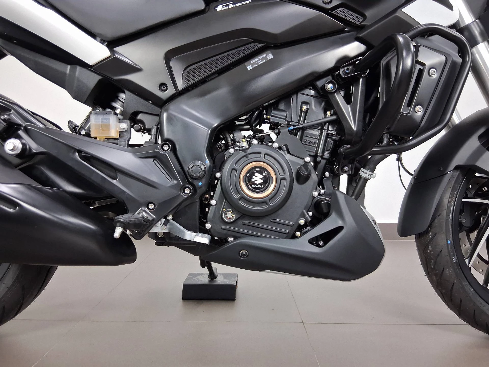 BAJAJ DOMINAR 400