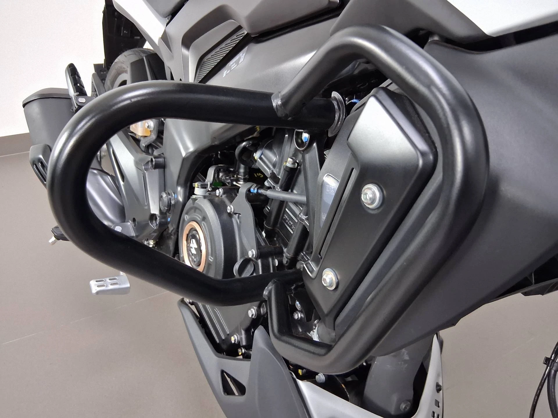 BAJAJ DOMINAR 400