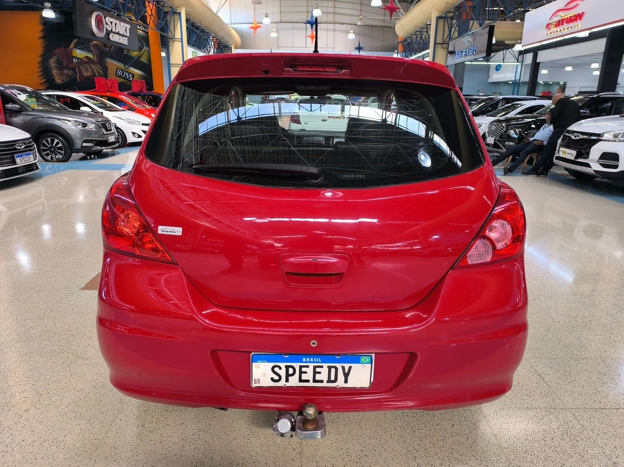 NISSAN TIIDA