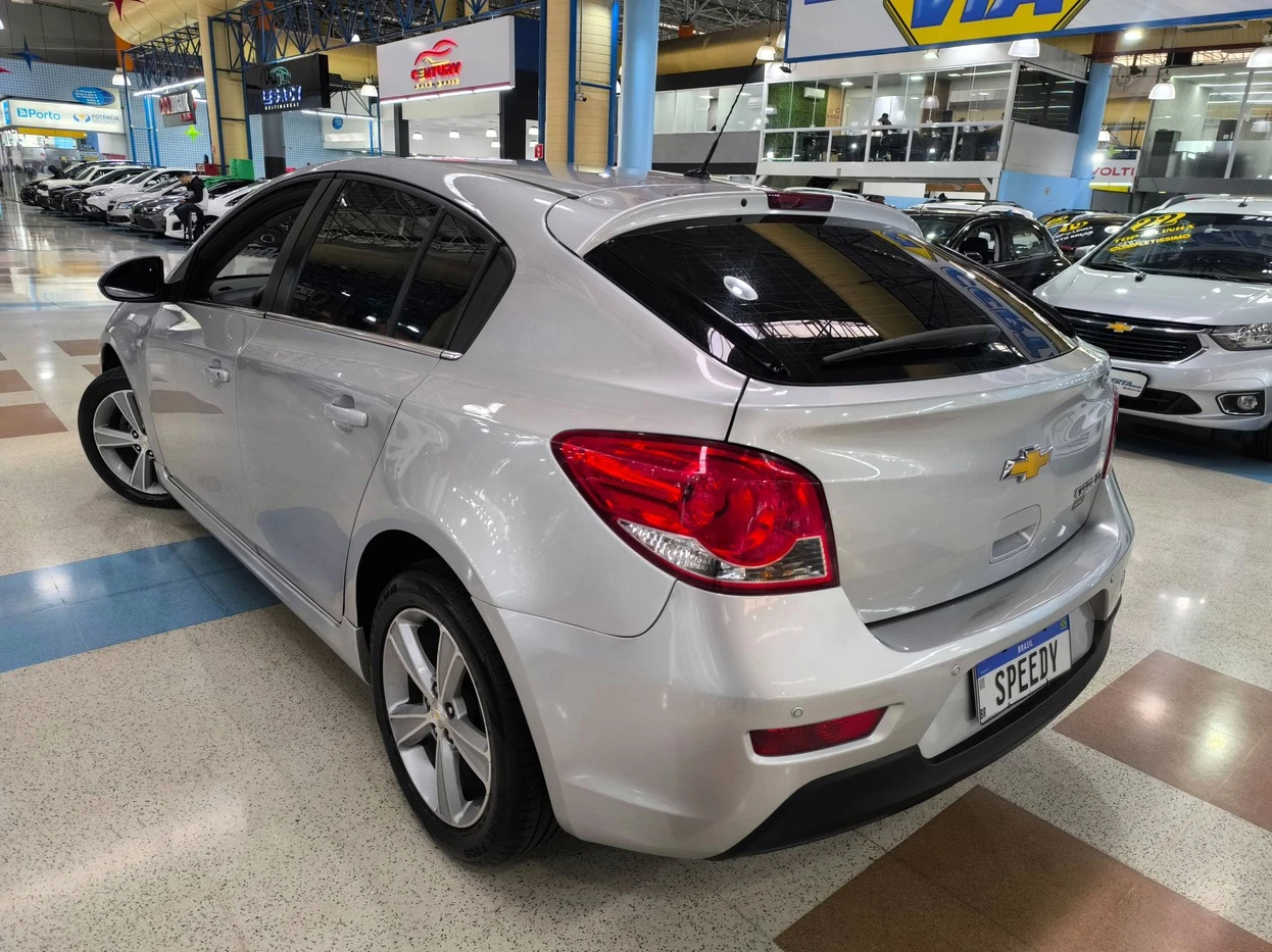CHEVROLET CRUZE
