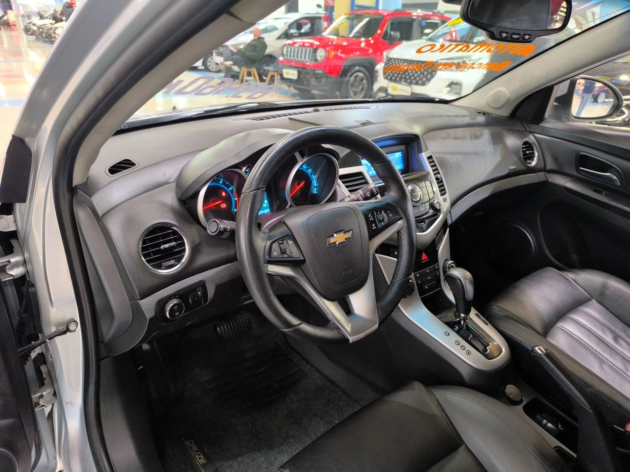 CHEVROLET CRUZE