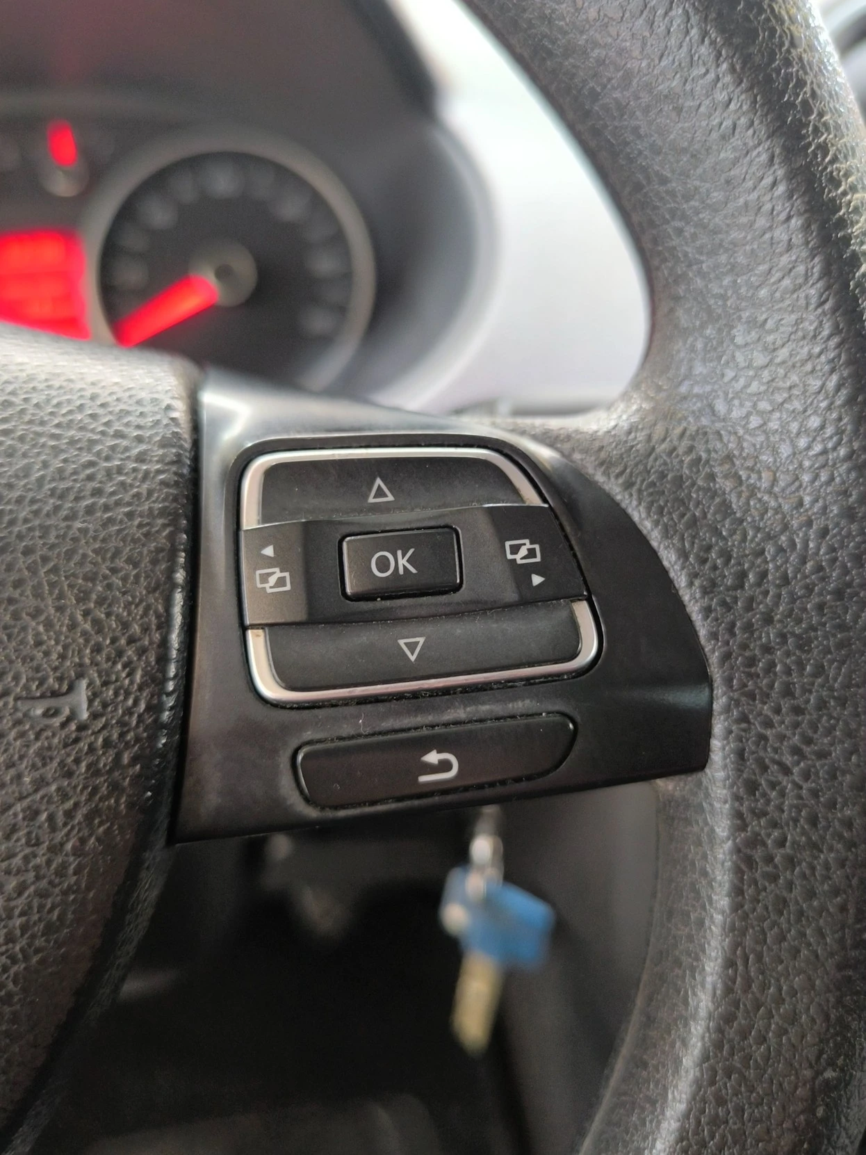 VOLKSWAGEN GOL