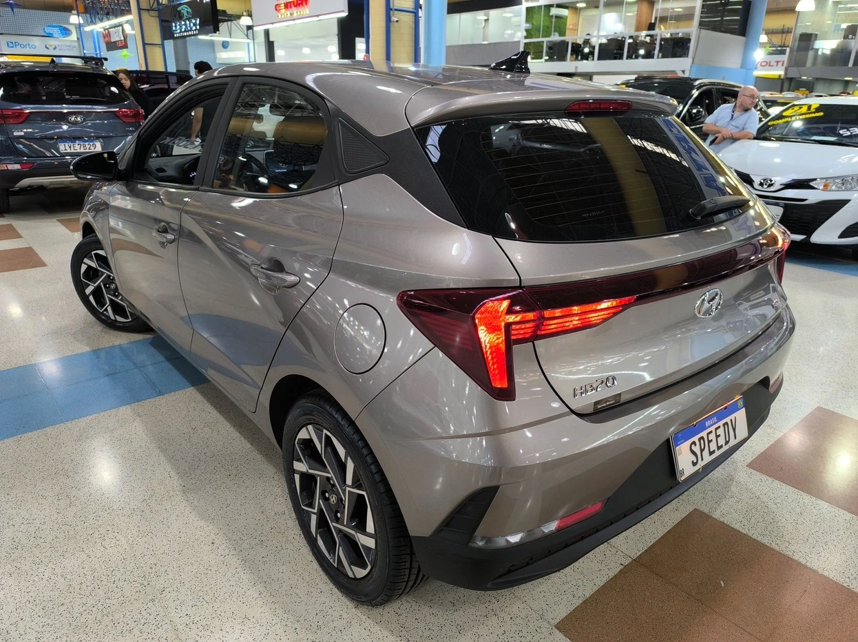HYUNDAI HB20