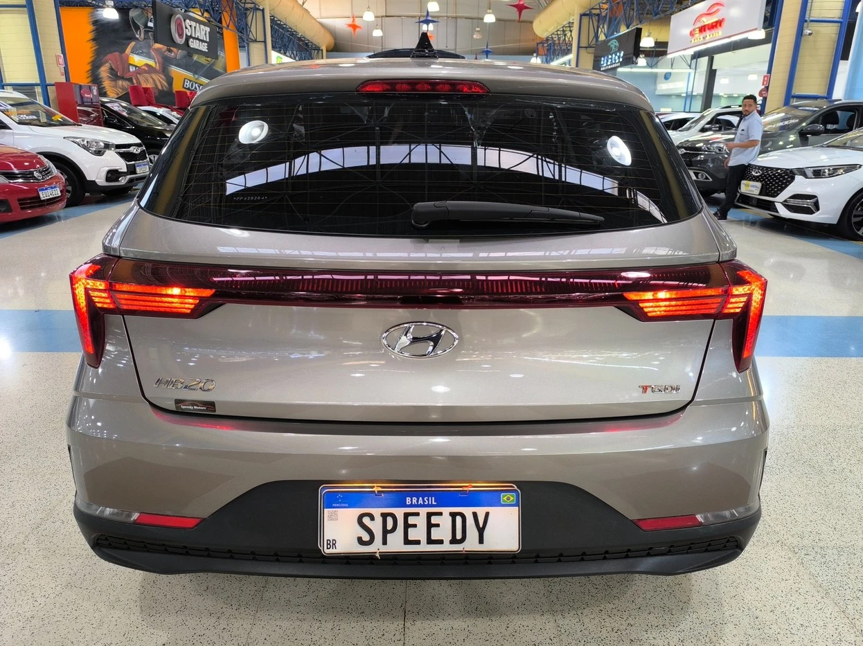 HYUNDAI HB20