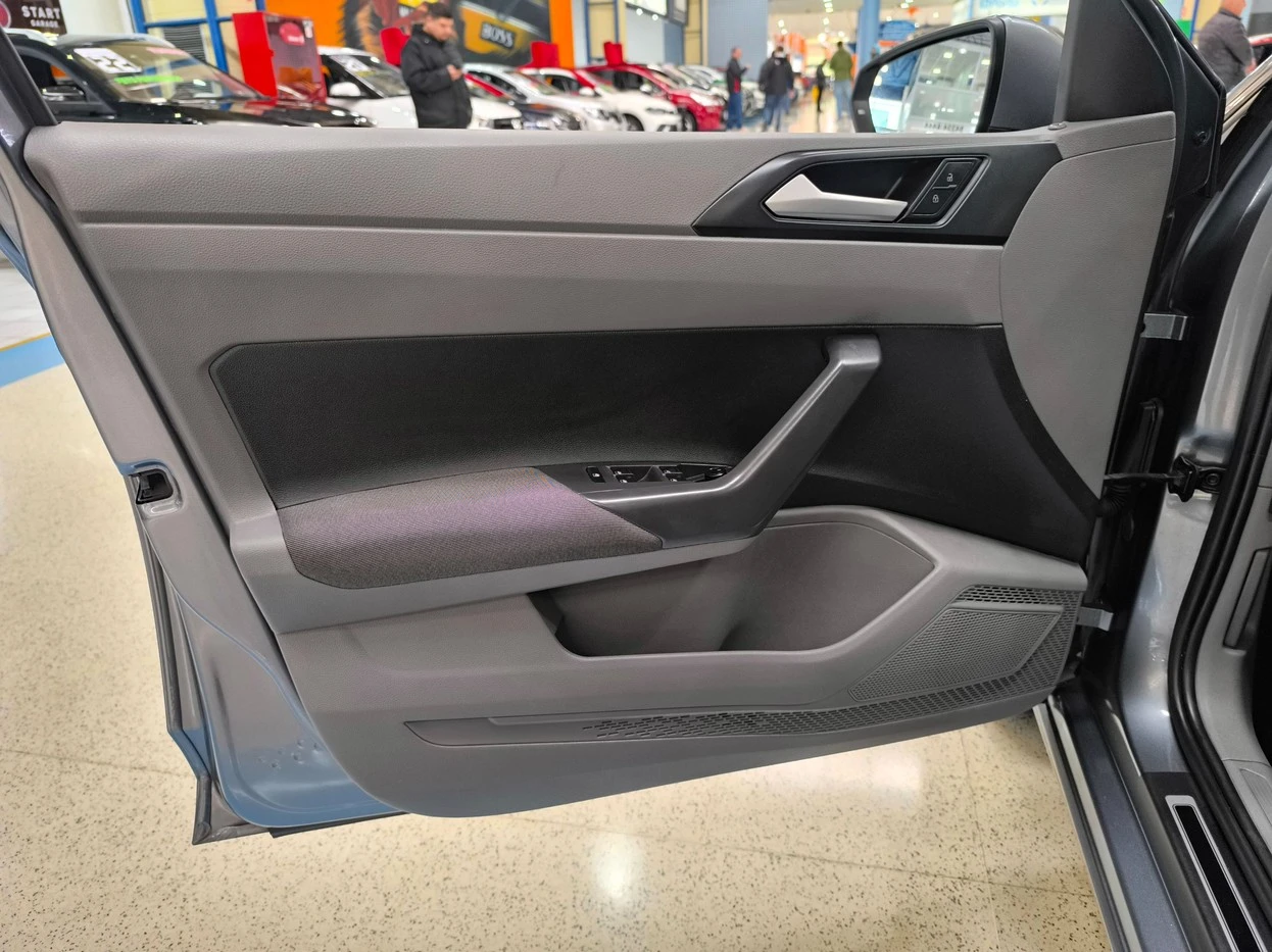 VOLKSWAGEN VIRTUS