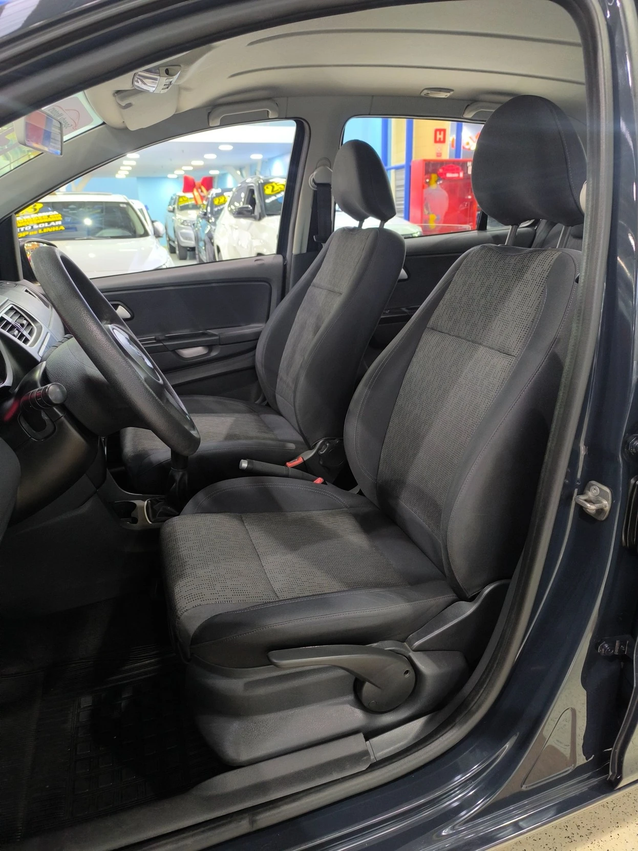 VOLKSWAGEN FOX