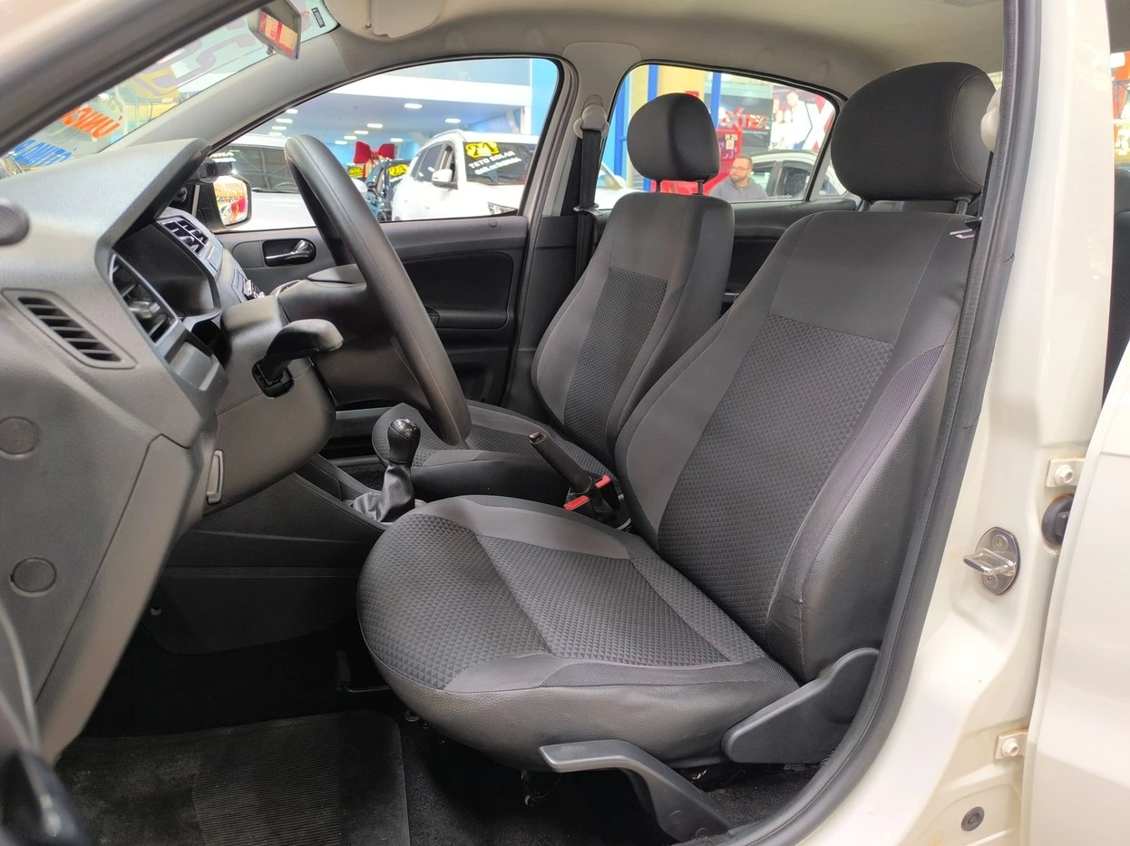 VOLKSWAGEN VOYAGE