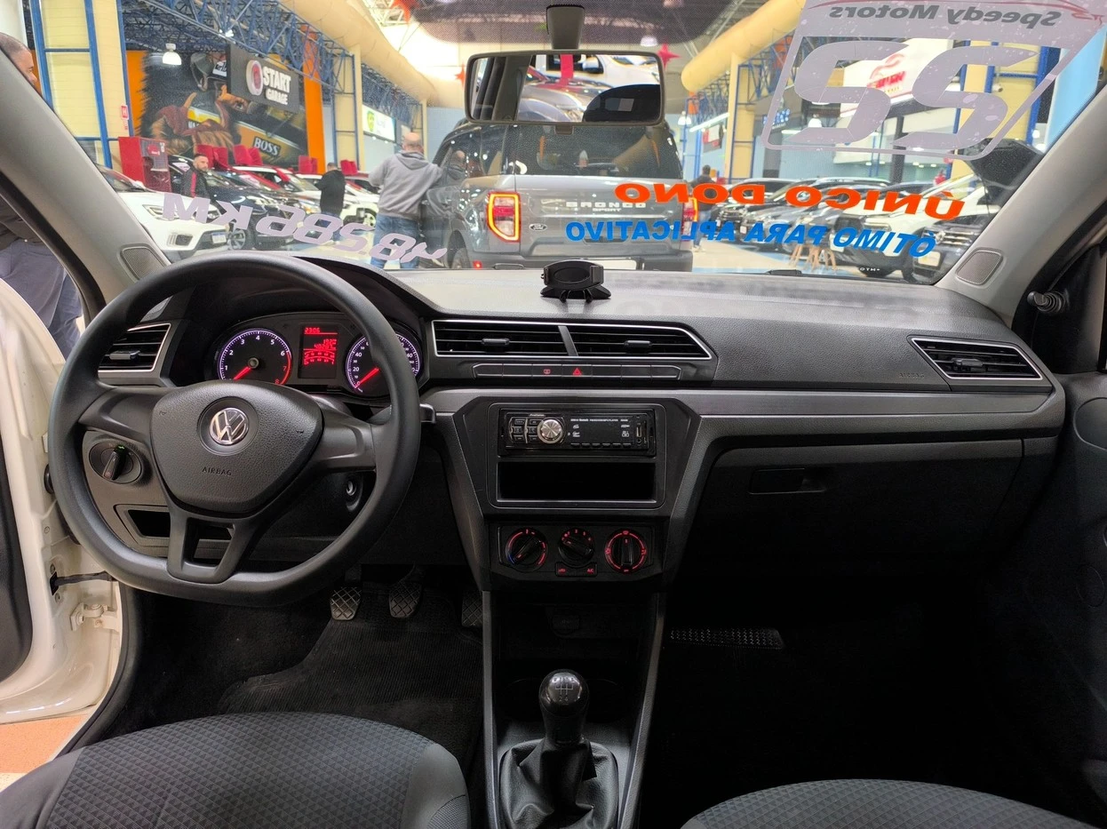 VOLKSWAGEN VOYAGE