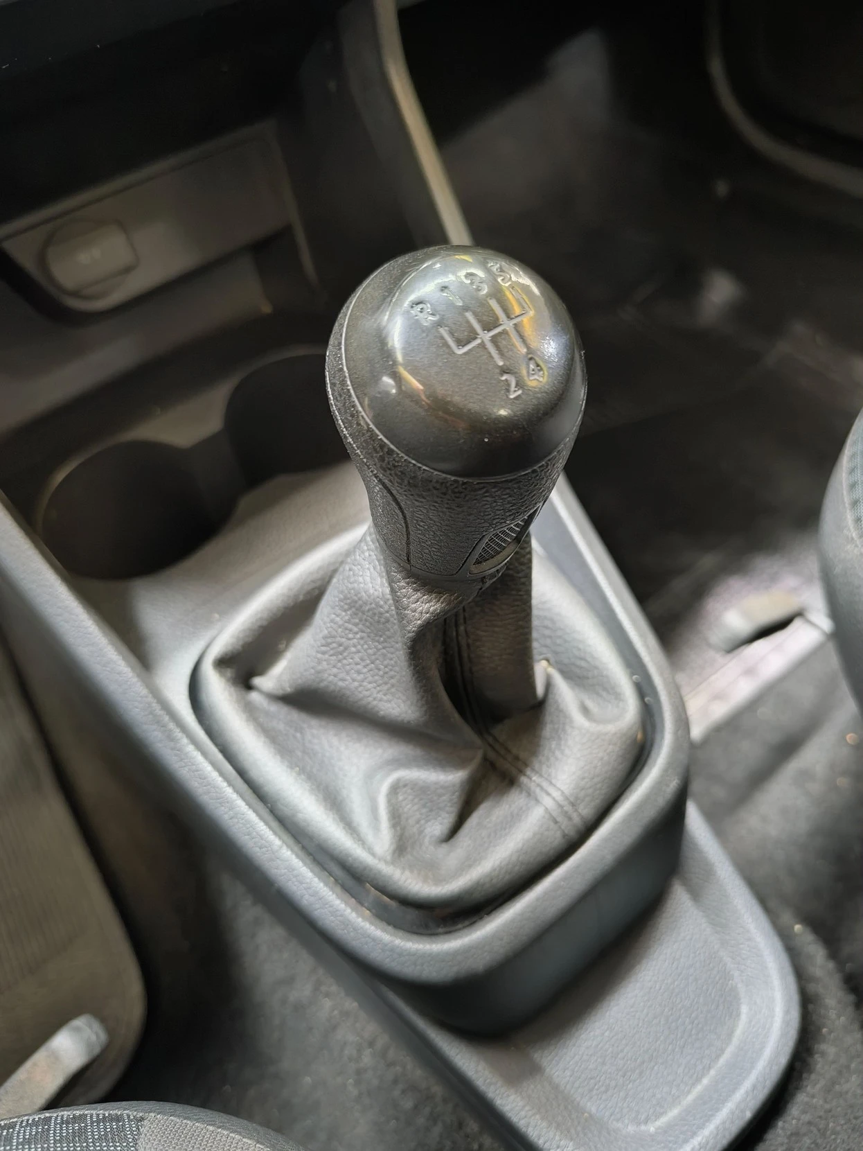 VOLKSWAGEN VOYAGE