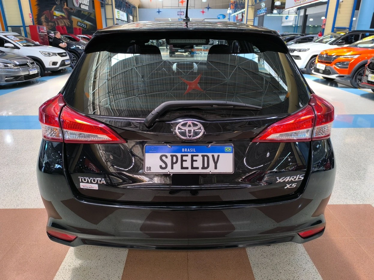 TOYOTA YARIS
