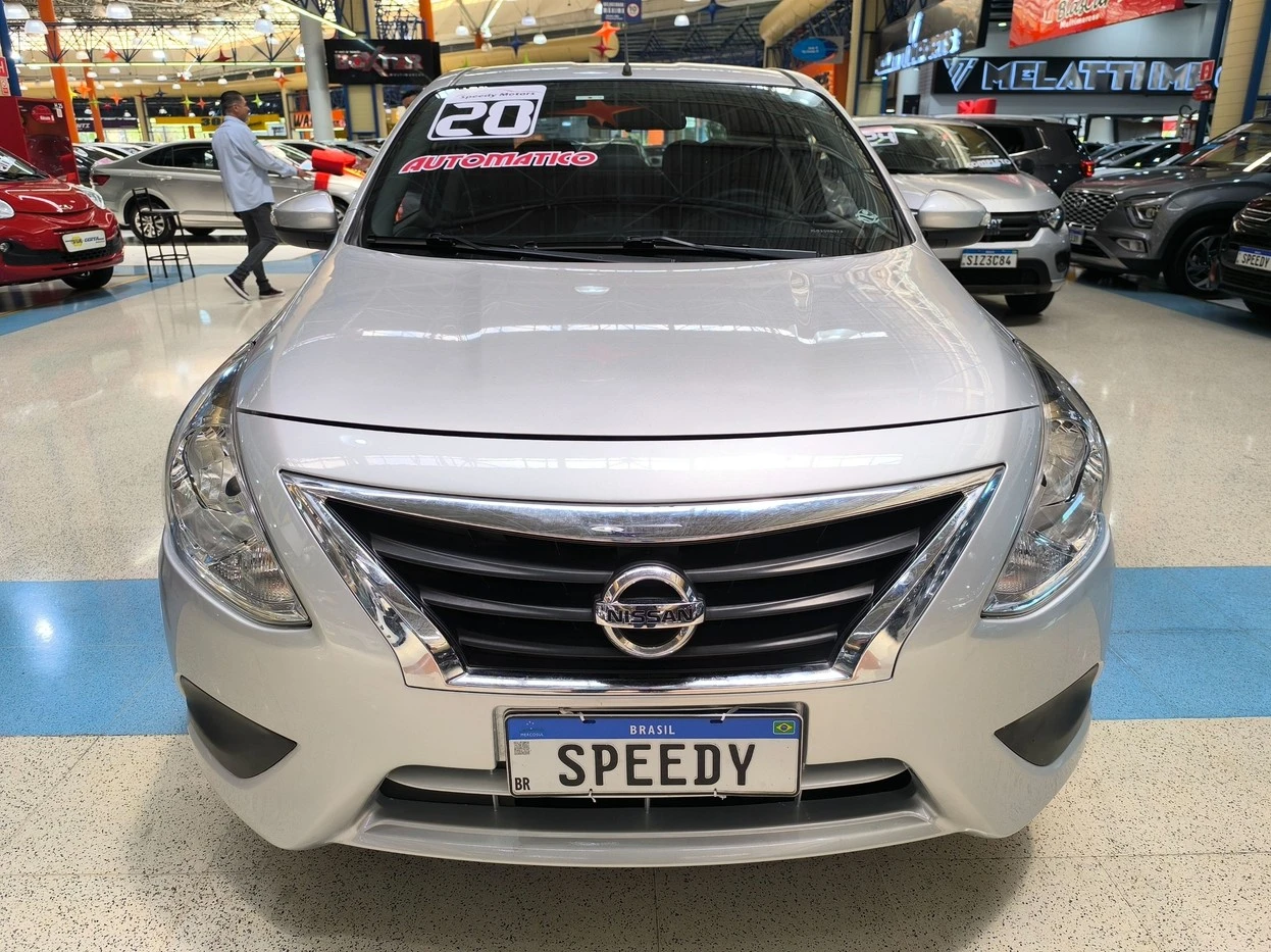 NISSAN VERSA