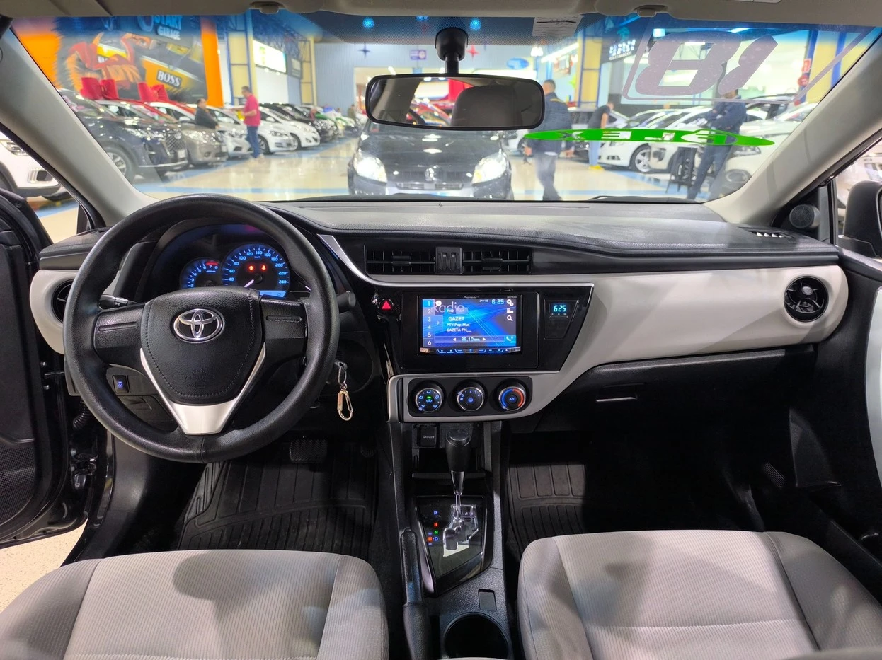 TOYOTA COROLLA