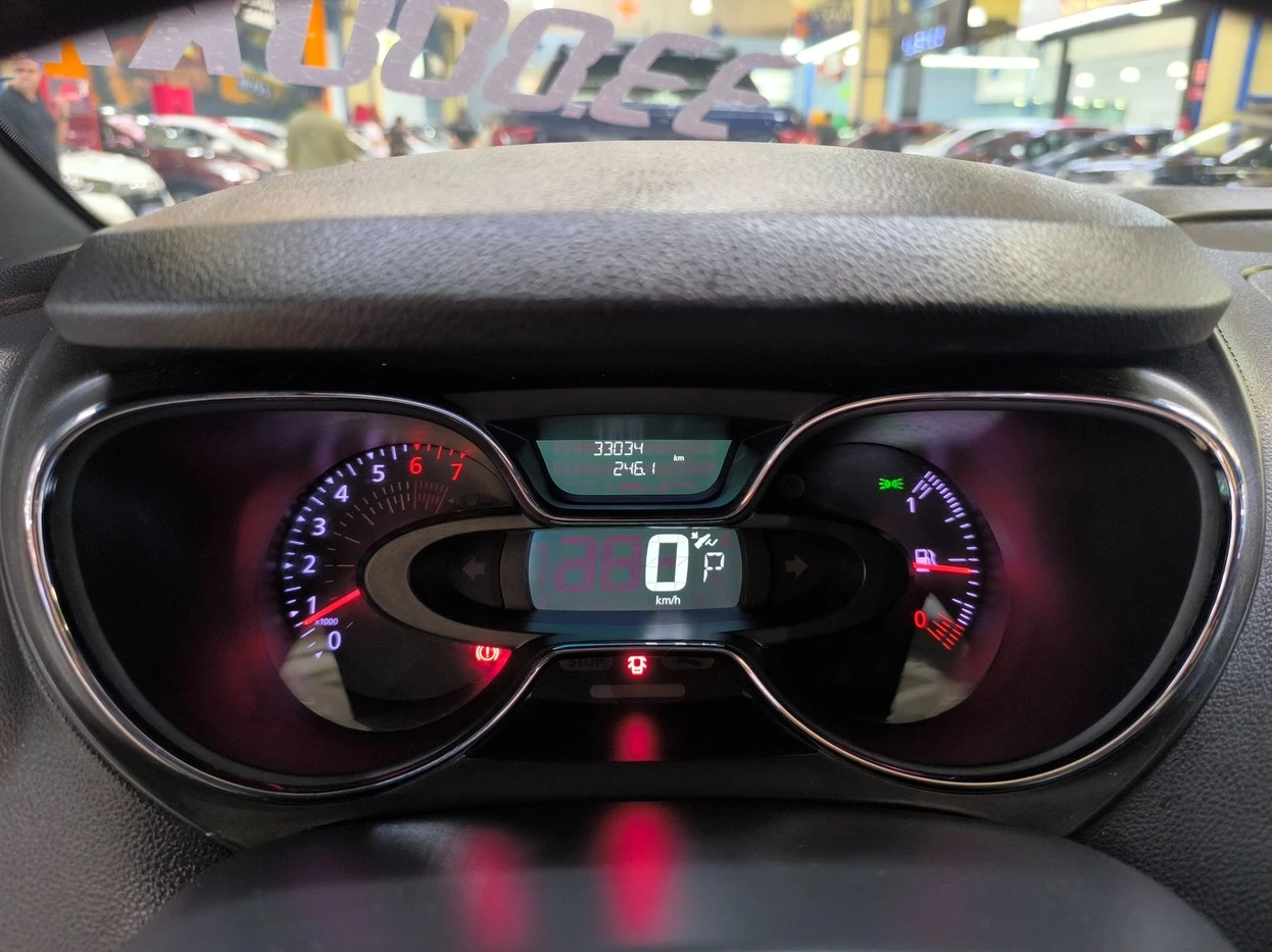 RENAULT CAPTUR