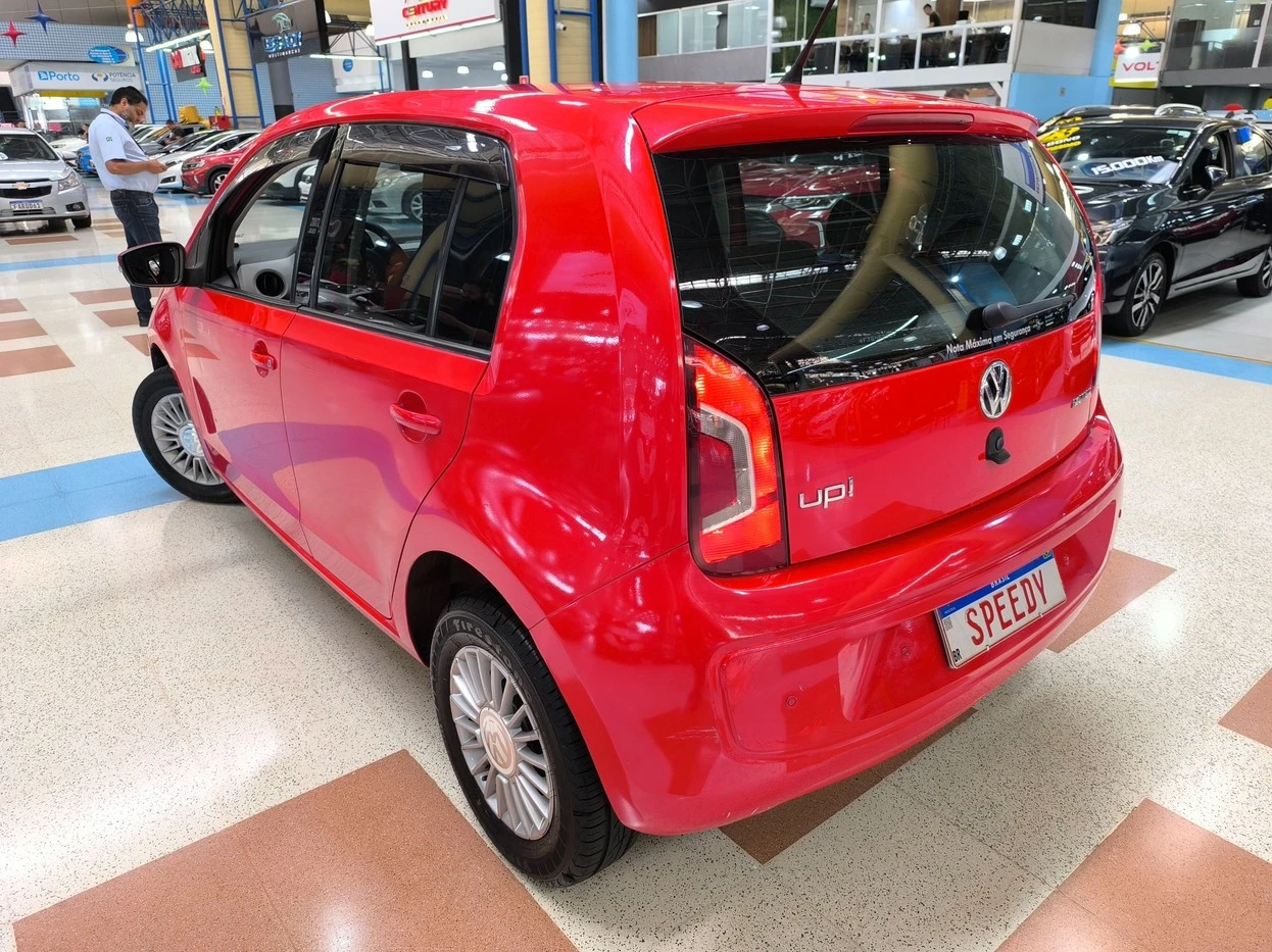 VOLKSWAGEN UP