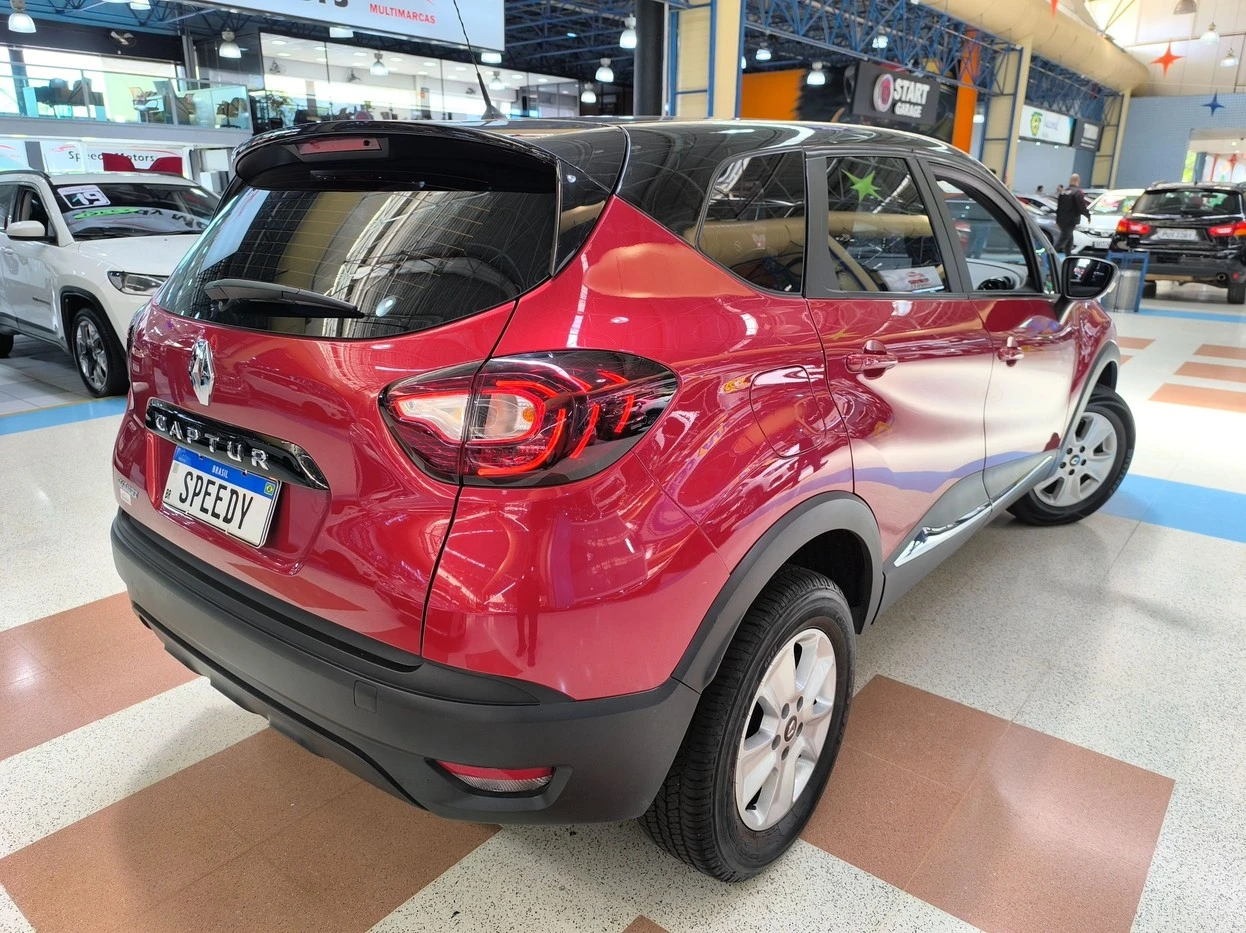 RENAULT CAPTUR