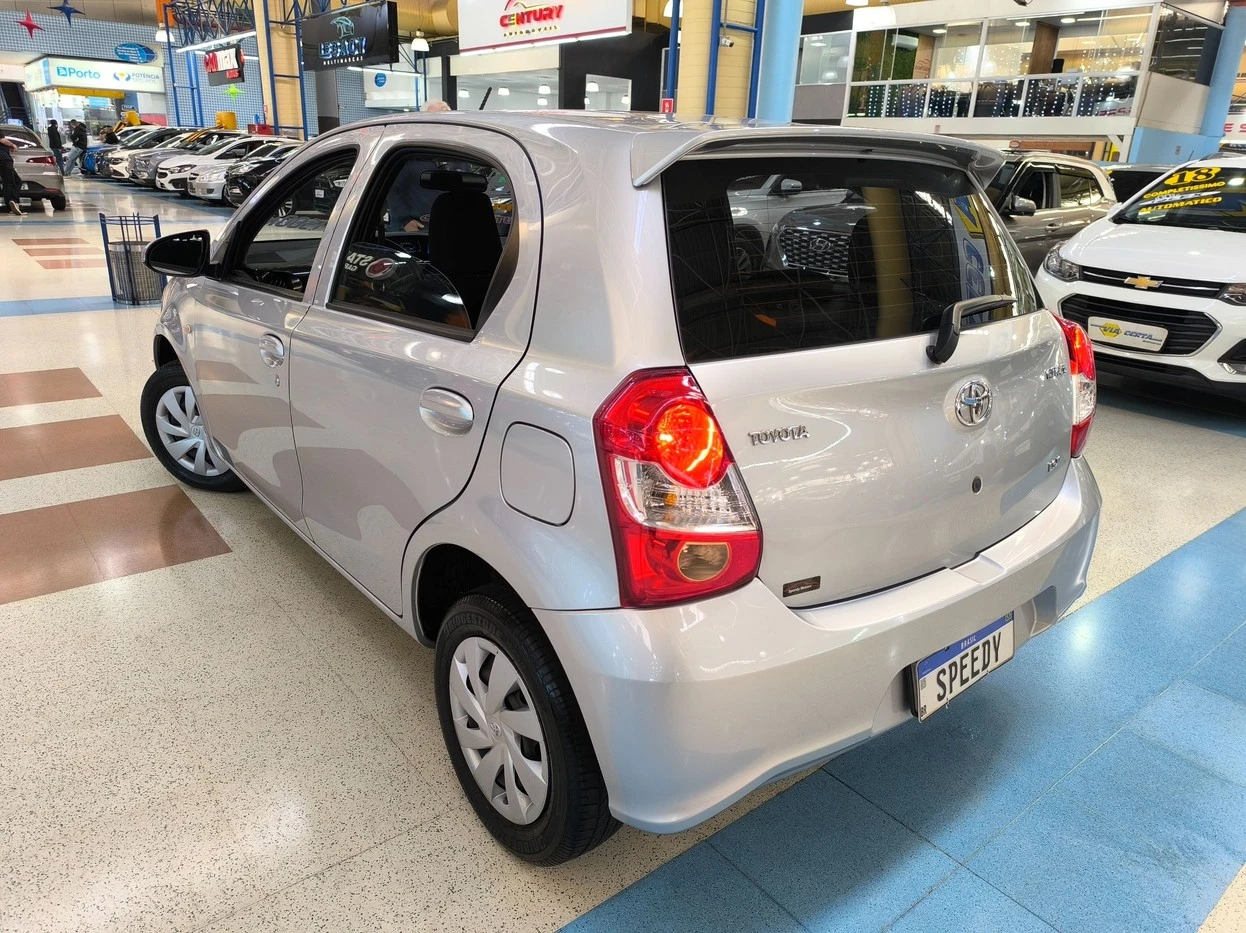 TOYOTA ETIOS