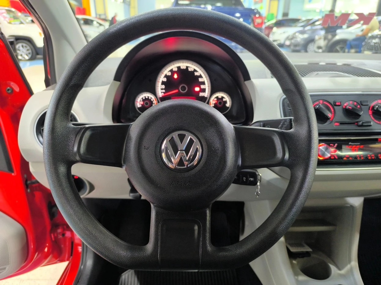 VOLKSWAGEN UP