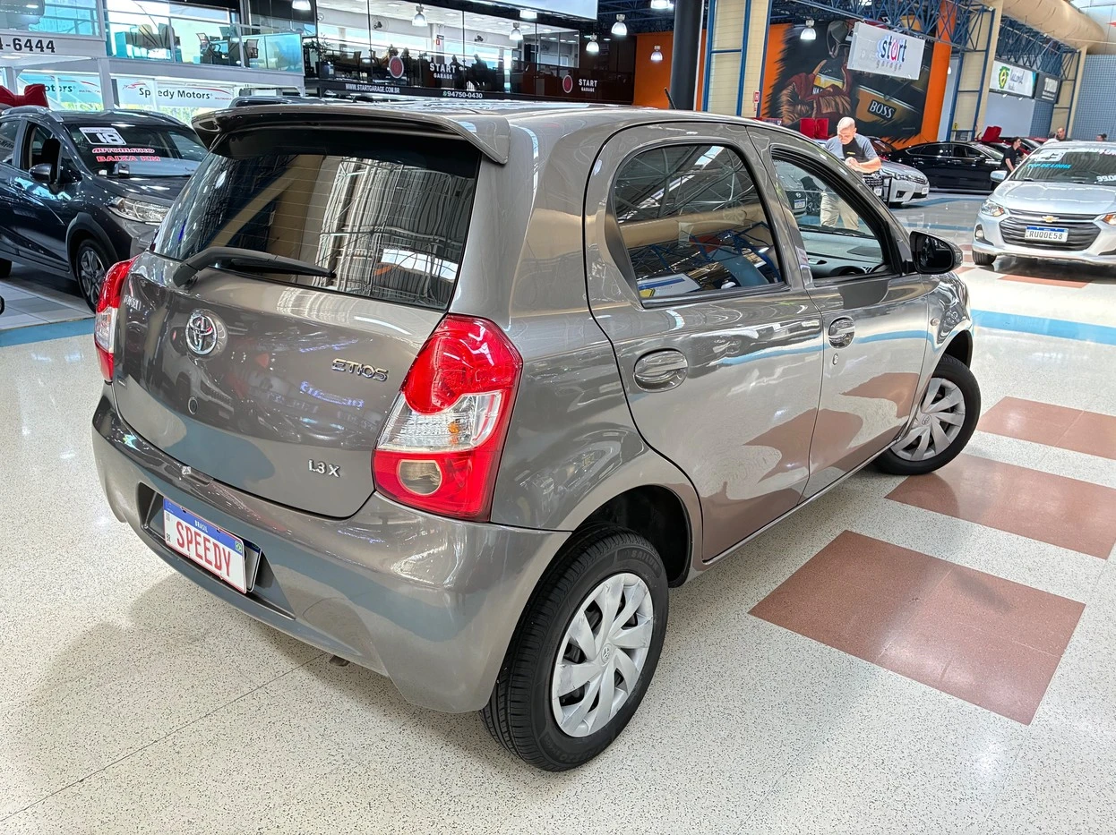 TOYOTA ETIOS