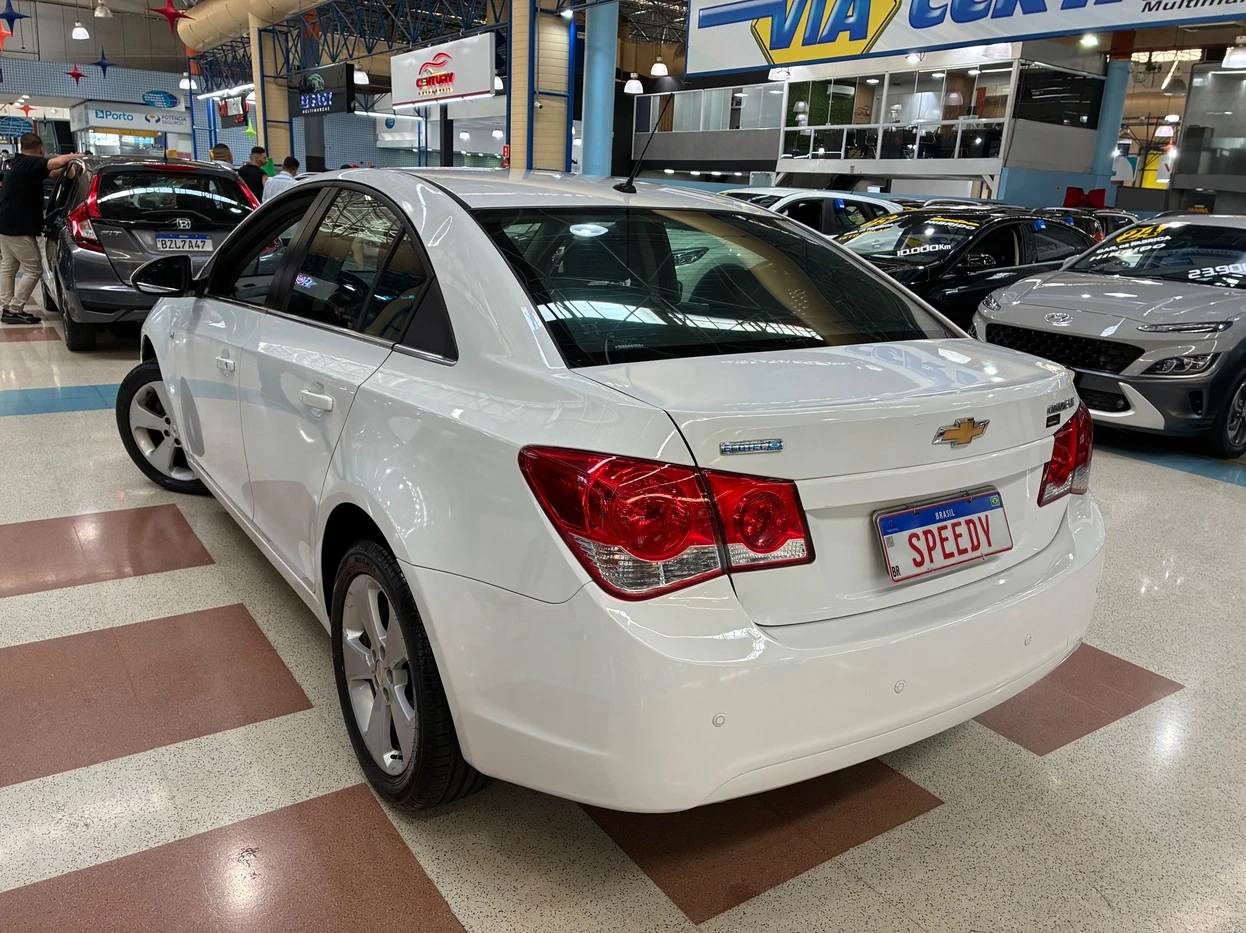 CHEVROLET CRUZE