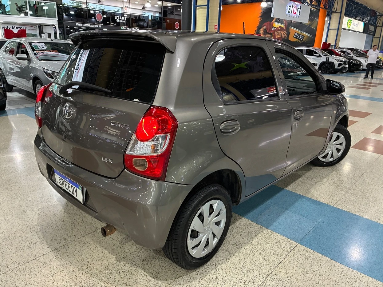 TOYOTA ETIOS