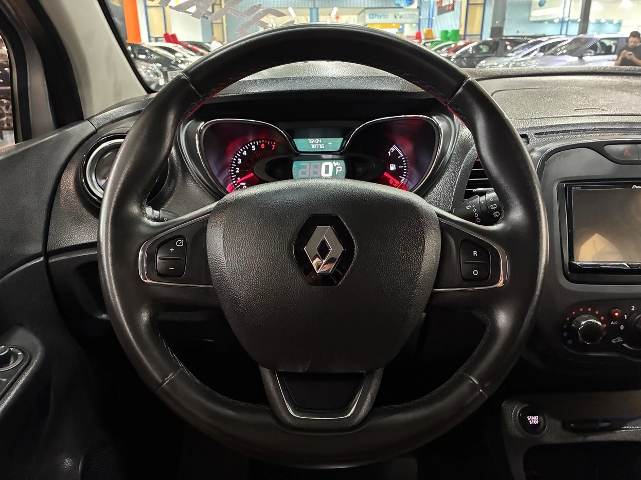 RENAULT CAPTUR
