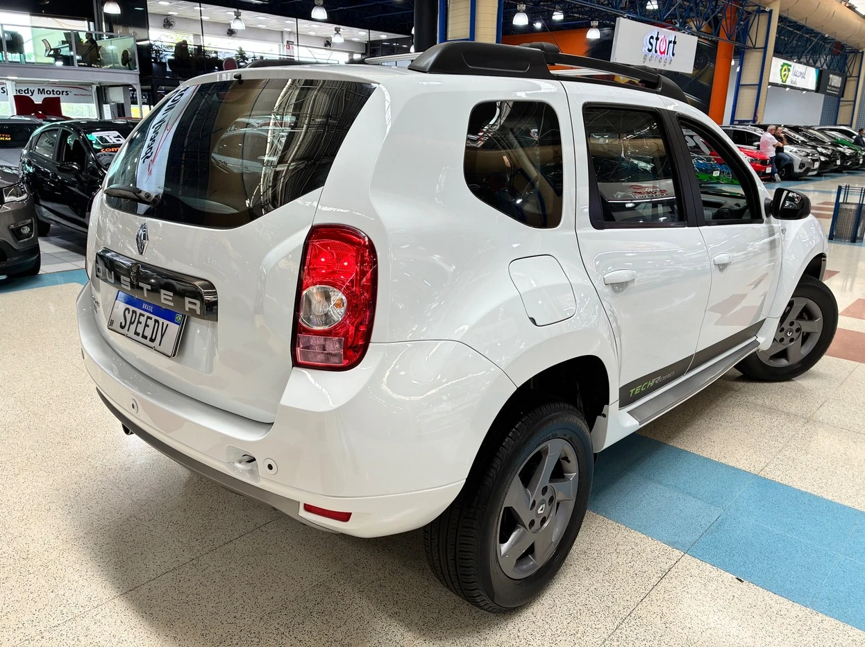 RENAULT DUSTER