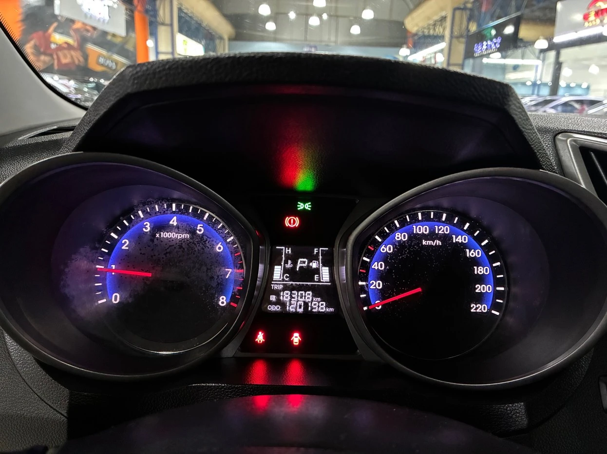 HYUNDAI HB20X