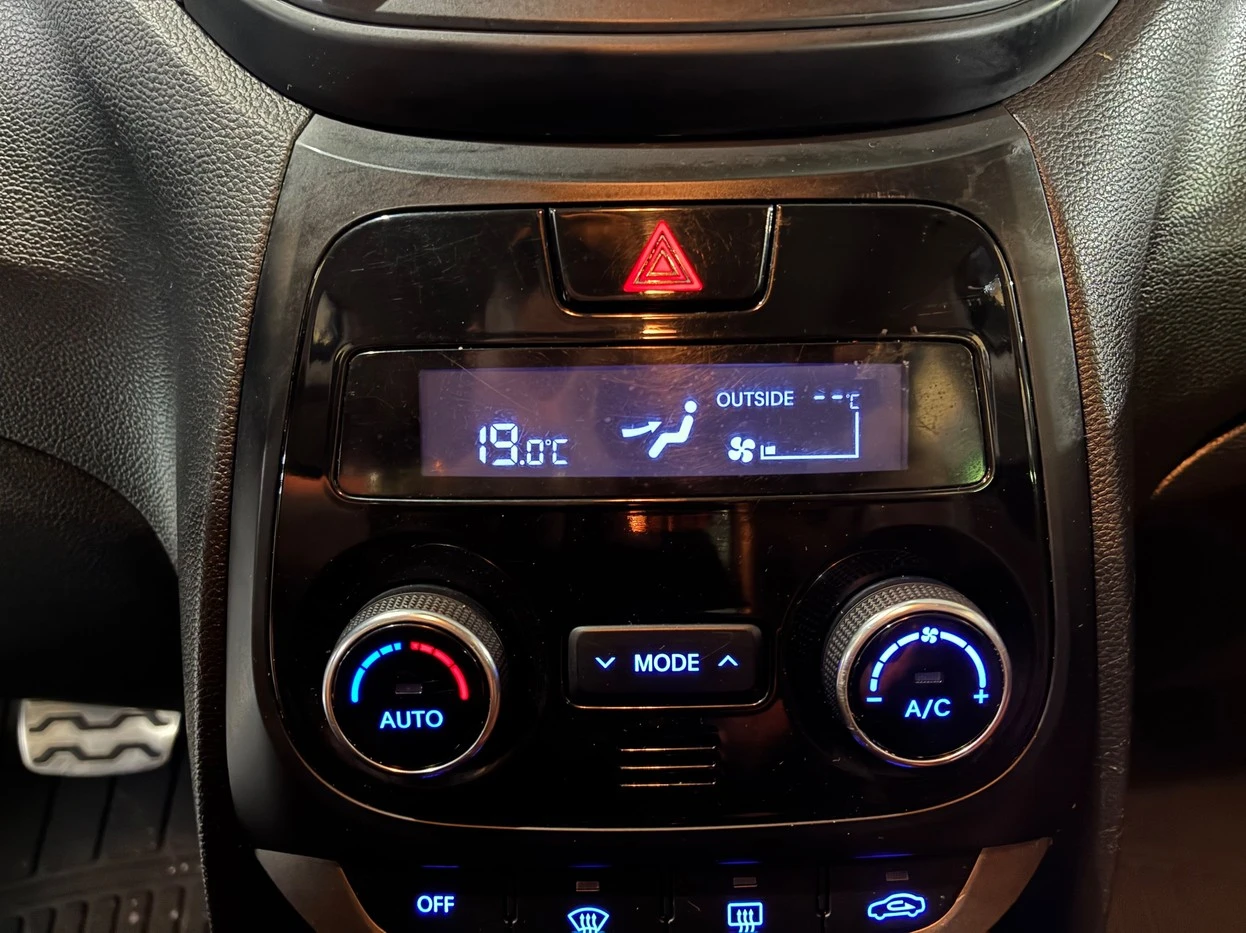 HYUNDAI HB20X