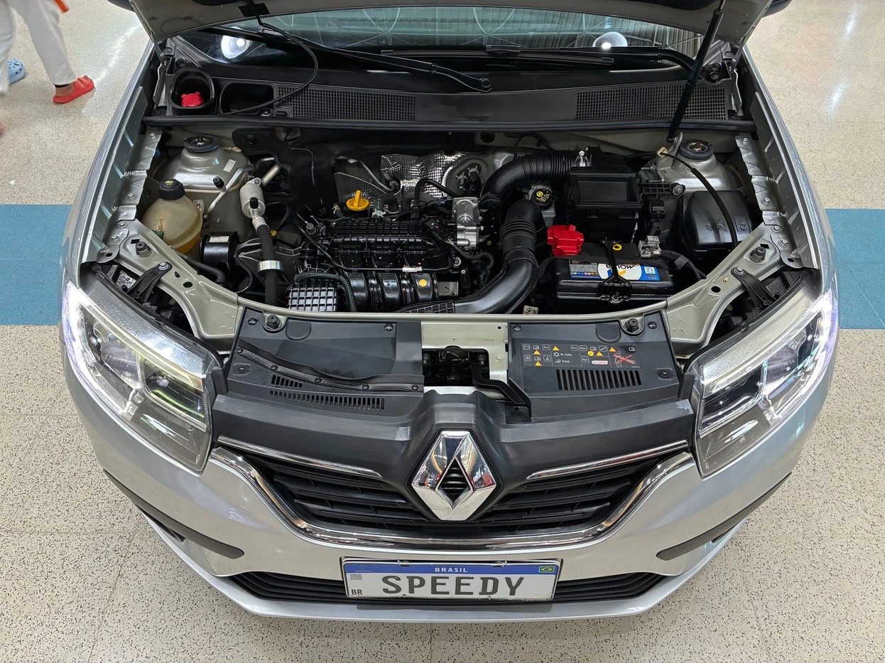 RENAULT LOGAN