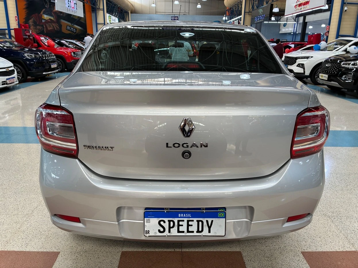 RENAULT LOGAN