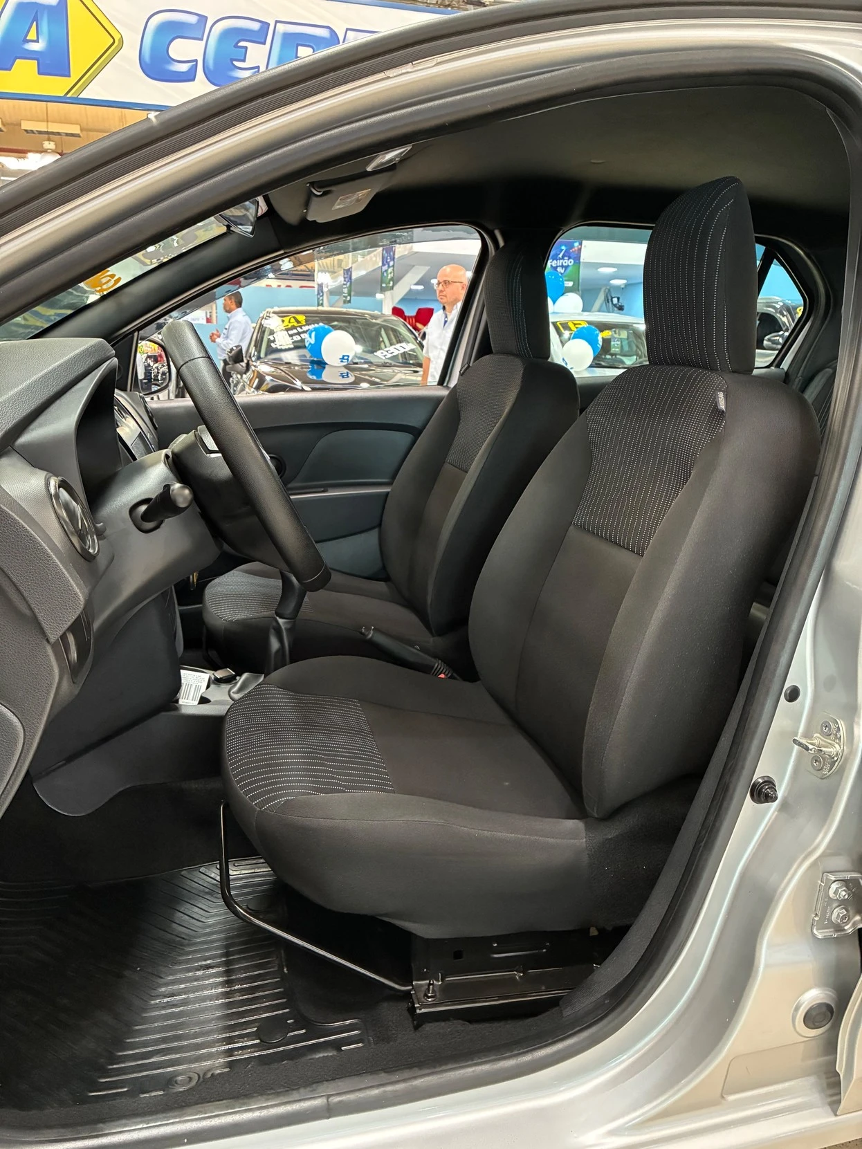 RENAULT LOGAN