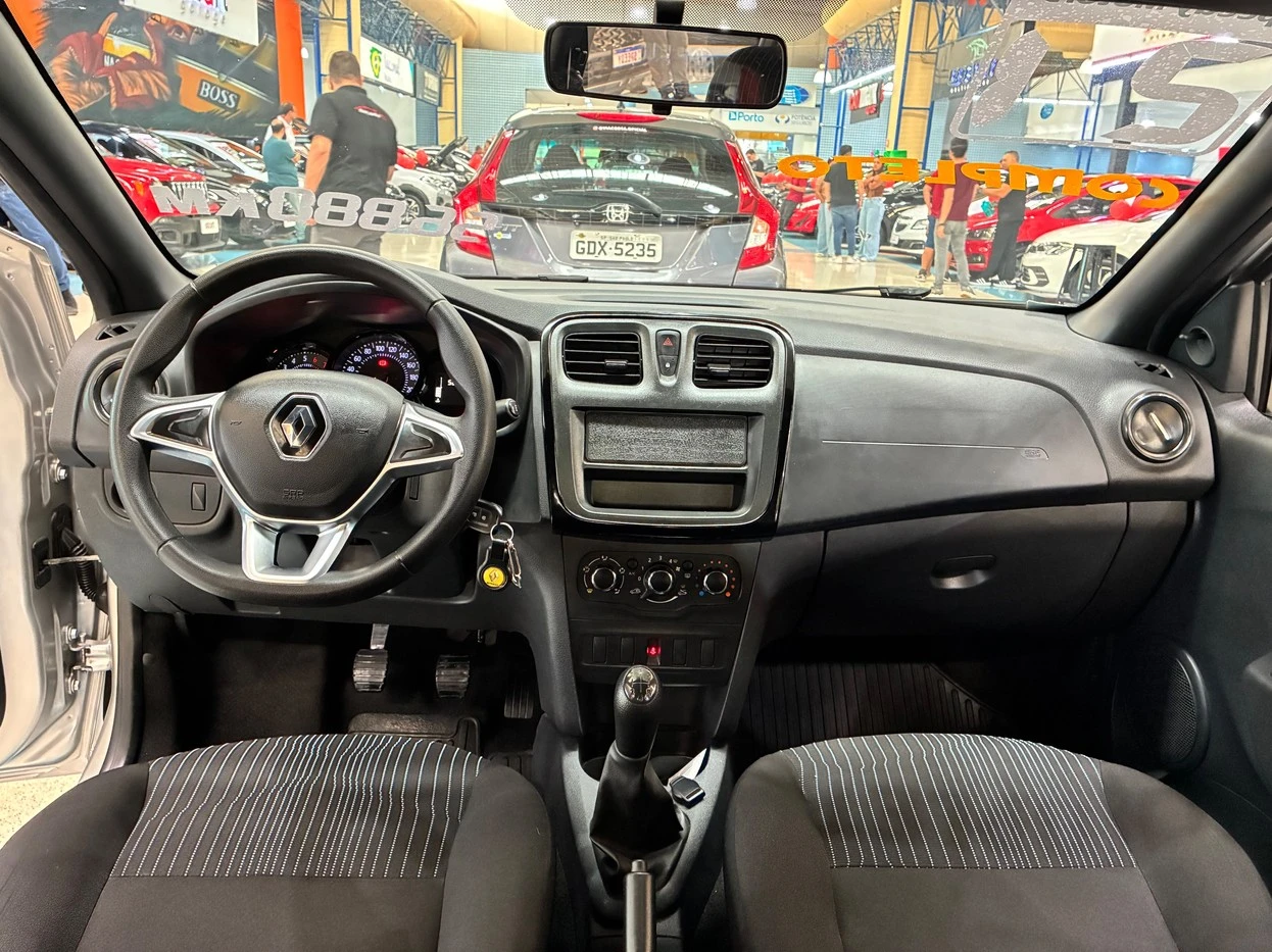 RENAULT LOGAN