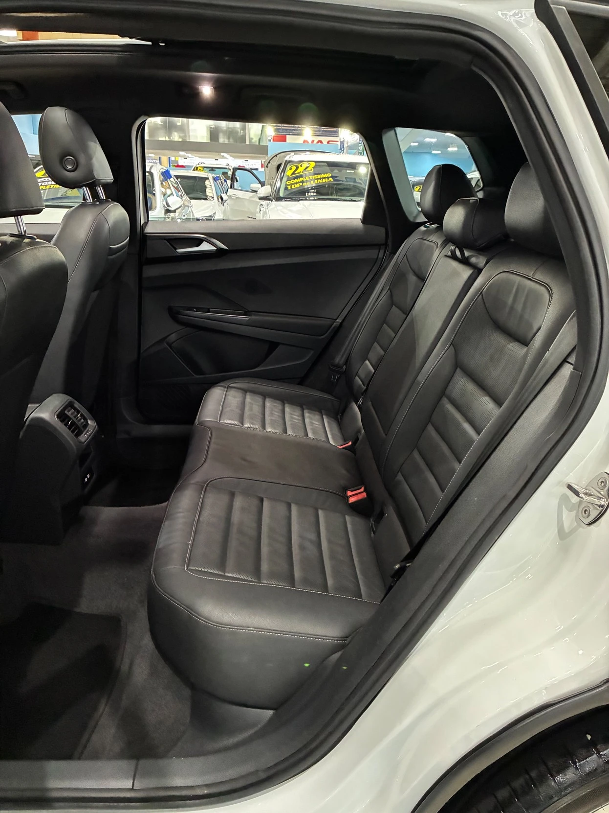 VOLKSWAGEN TAOS