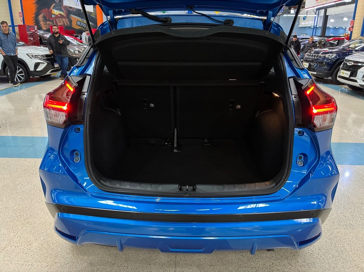 NISSAN KICKS