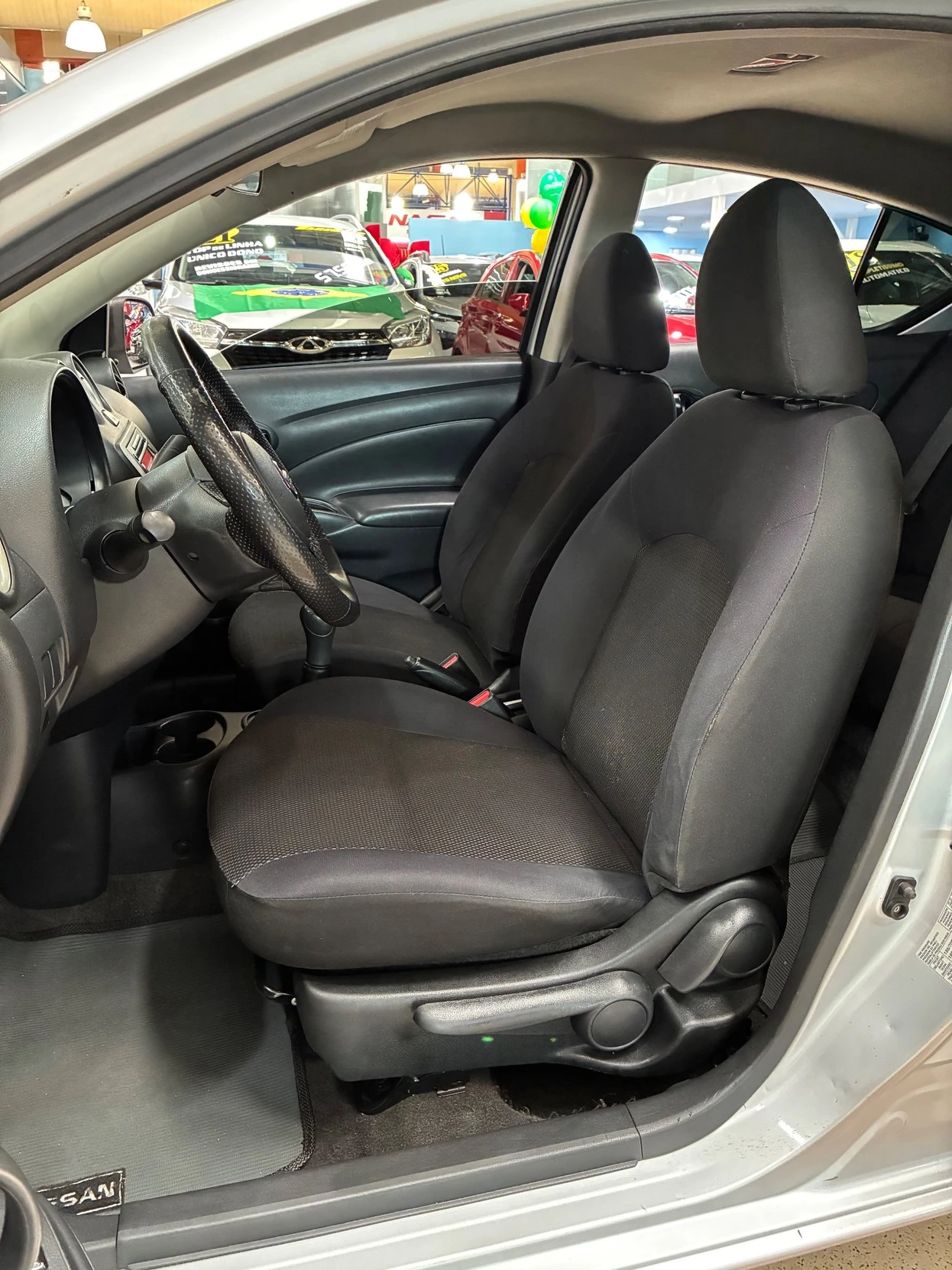 NISSAN VERSA