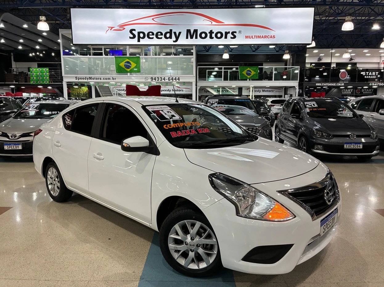 NISSAN VERSA
